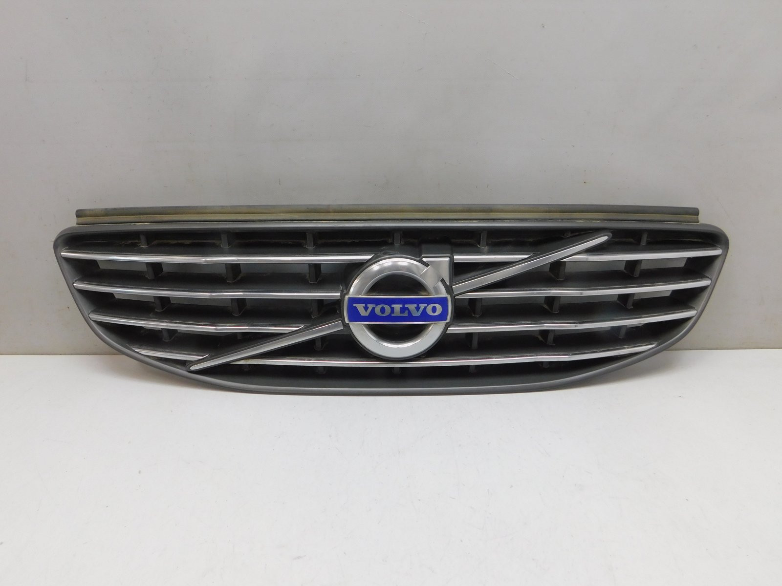 Решетка радиатора Volvo XC60 2008-2017