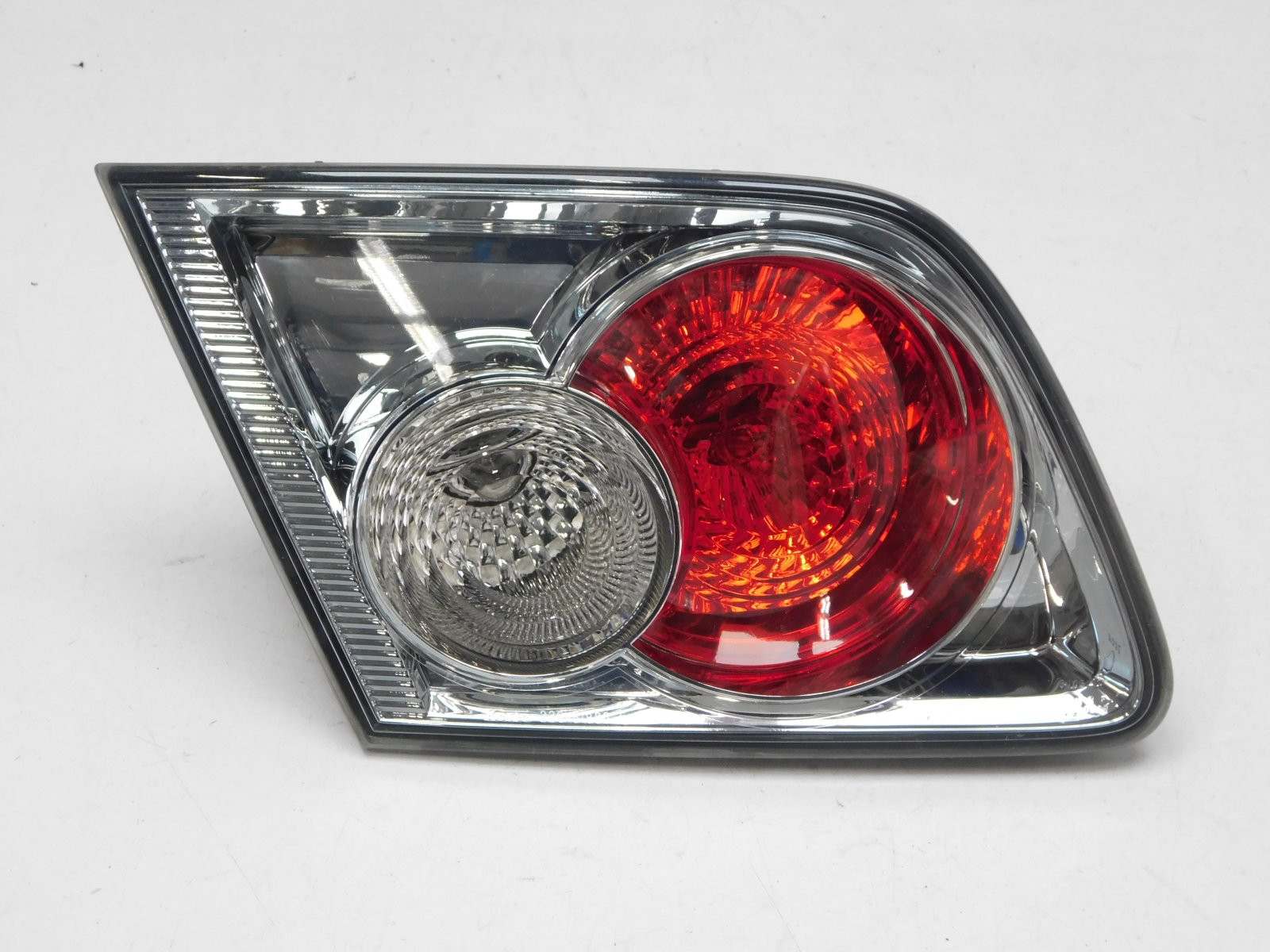 Фонарь задний внутренний левый Mazda 6 (GG) 2002-2008