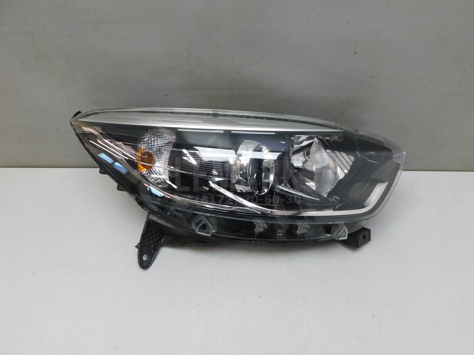 Фара правая Renault Kaptur 2016> 260108765R