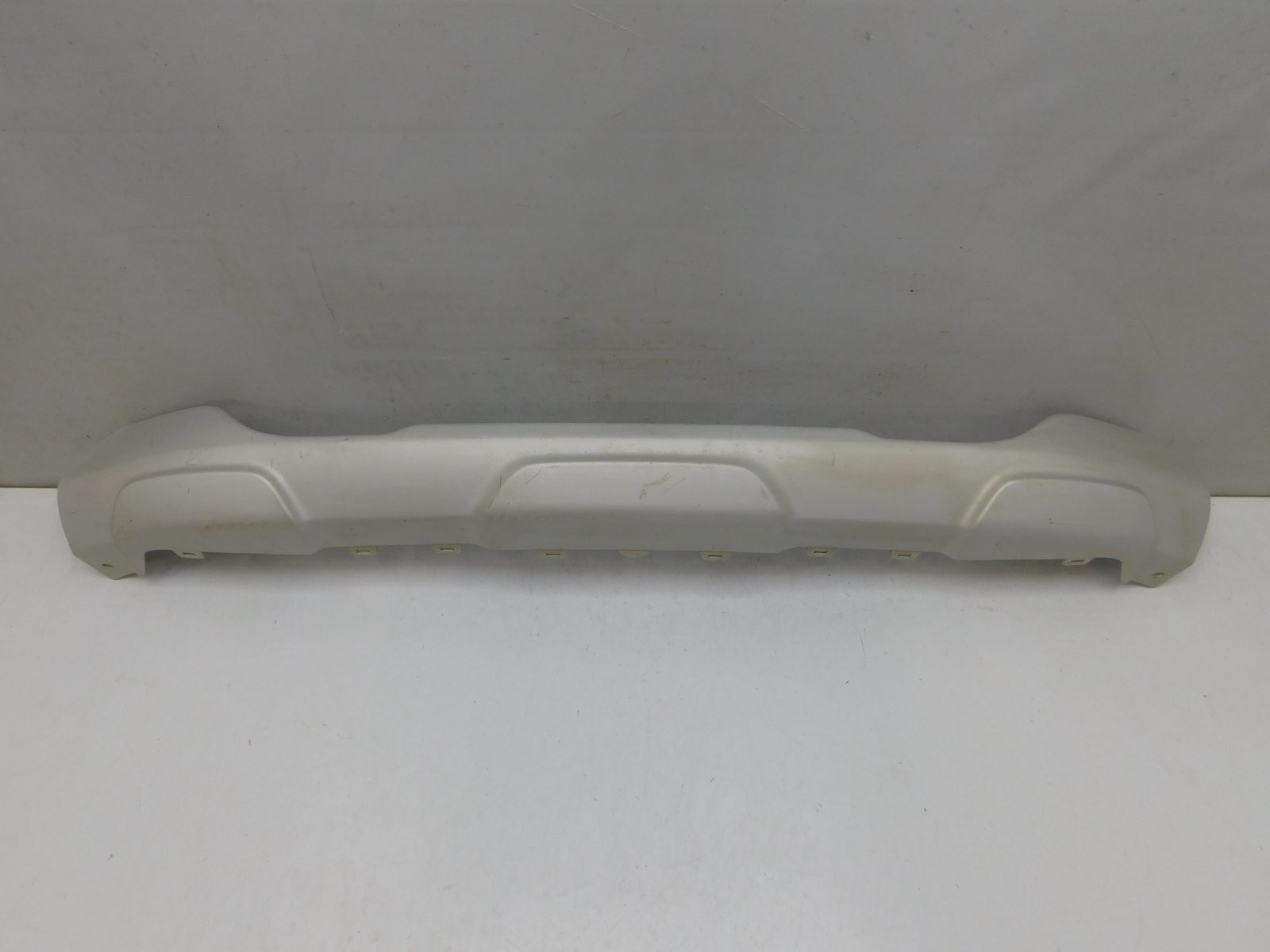 Накладка переднего бампера Renault Sandero 2014>