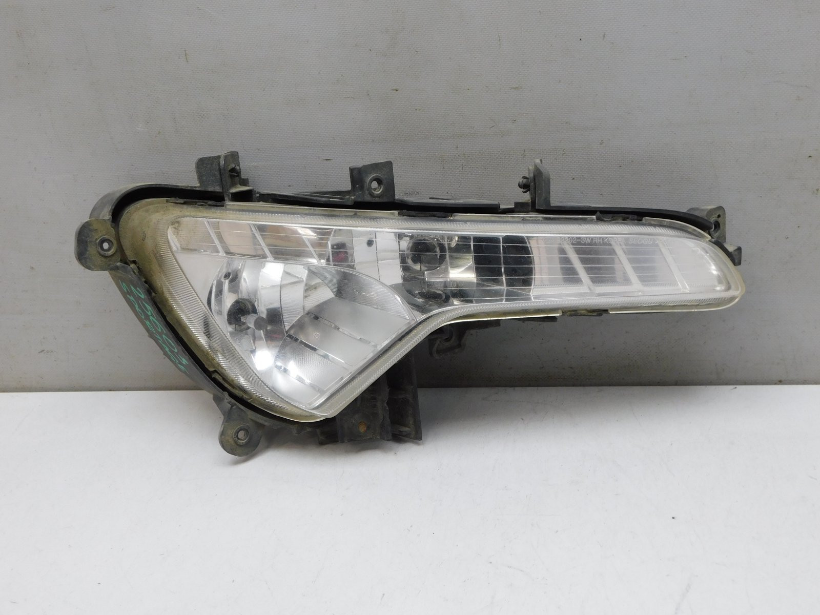 Фара противотуманная правая Kia Sportage 2010-2015