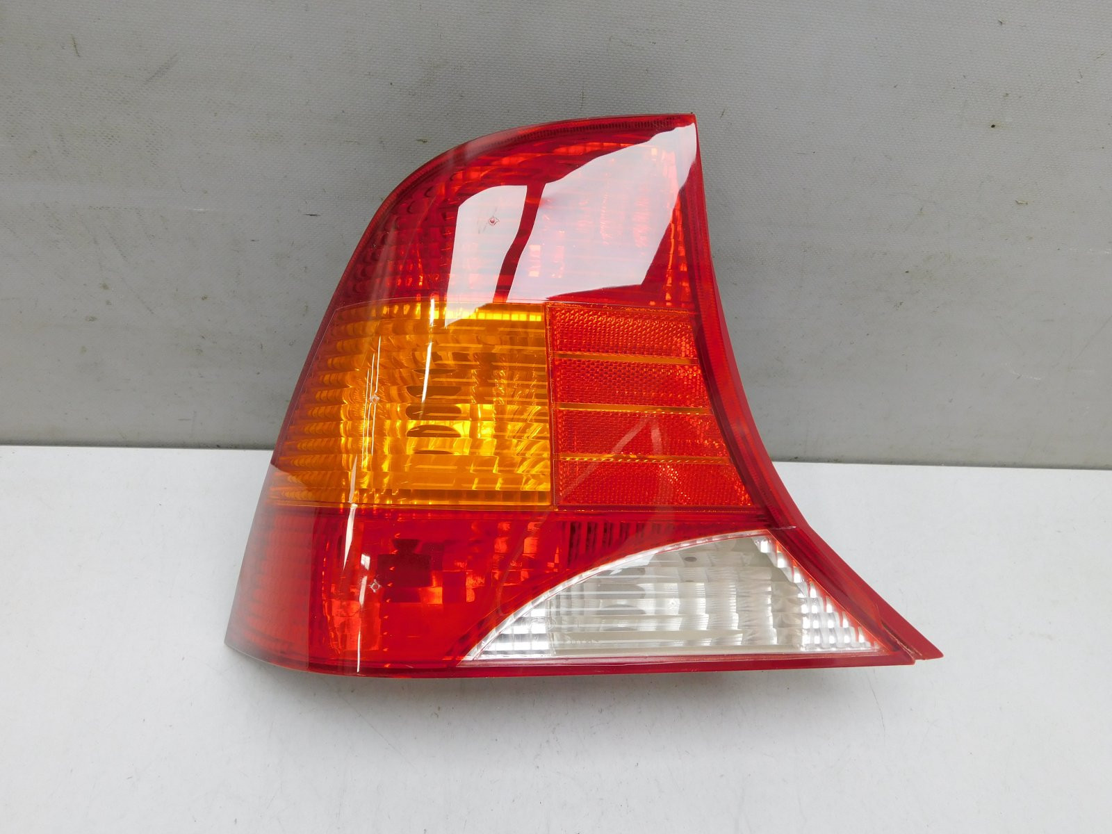 Фонарь задний левый Ford Focus I 1998-2004