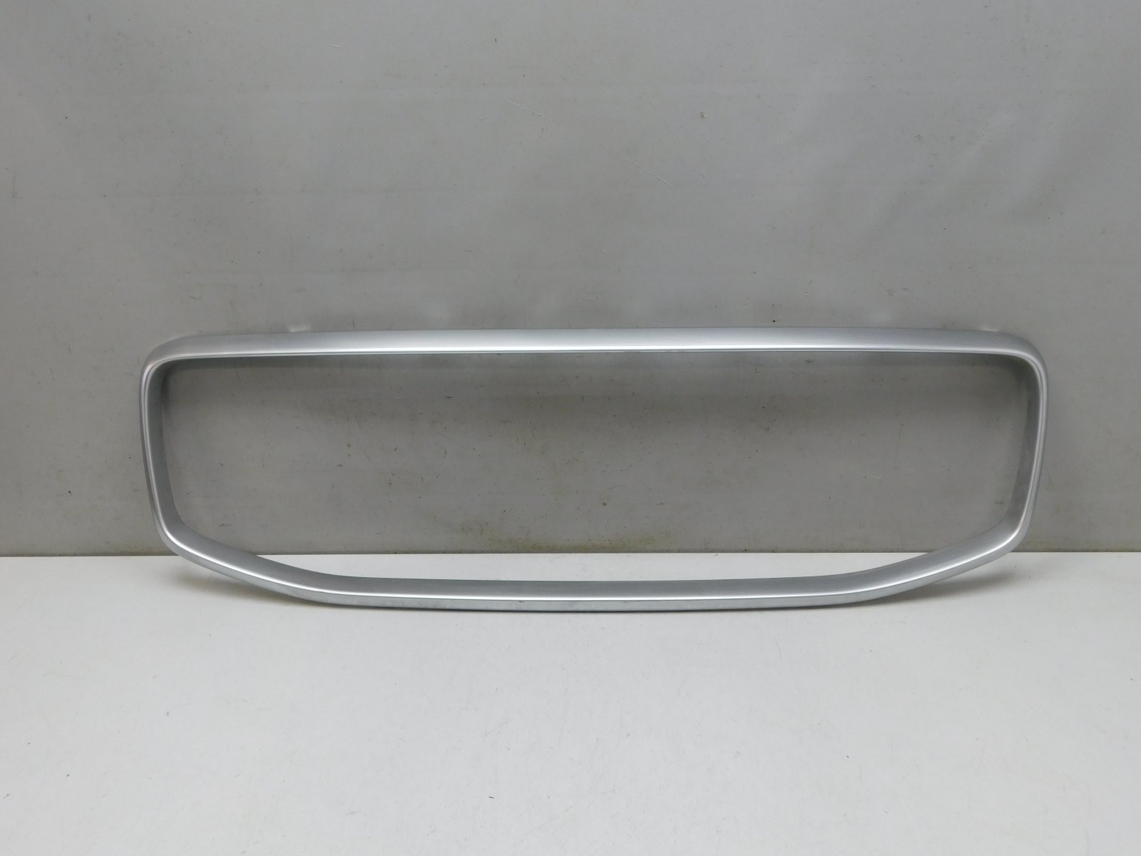 Накладка на решетку радиатора Volvo V90 Cross Country 2017>