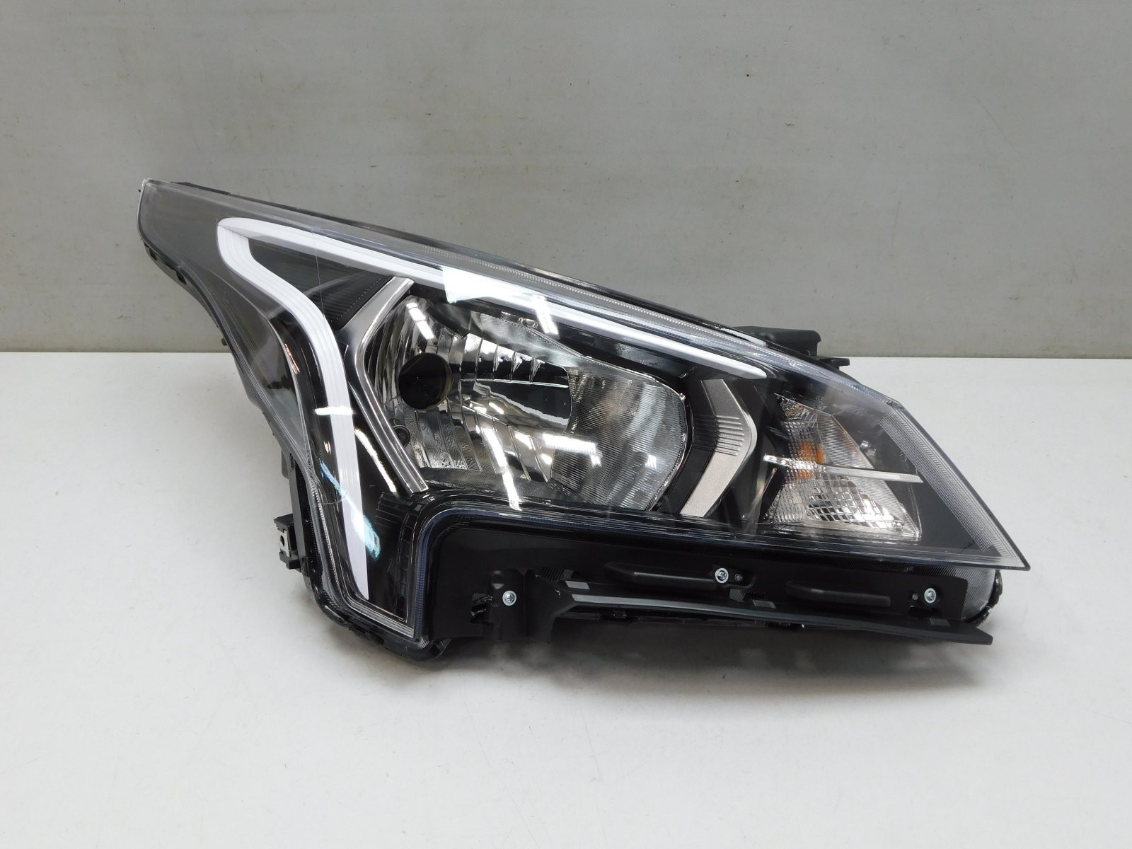 Фара правая Kia Rio 2017>