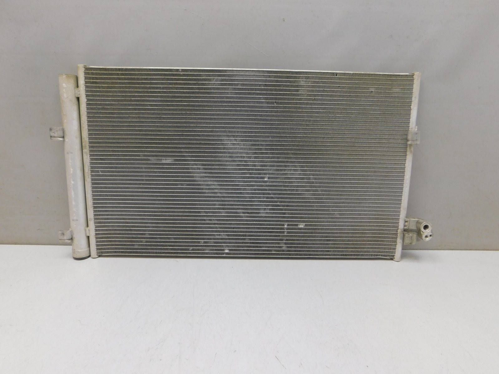 Радиатор кондиционера BMW 5-серия G30 2016>