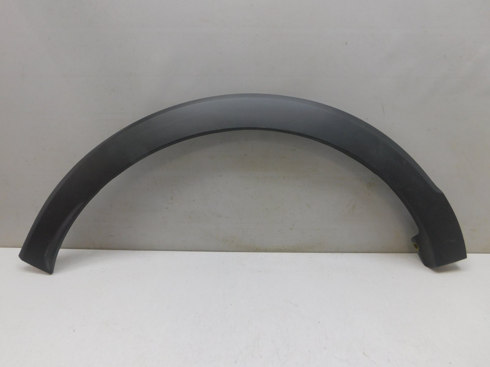 Накладка крыла заднего  правого Renault Kaptur 2016>