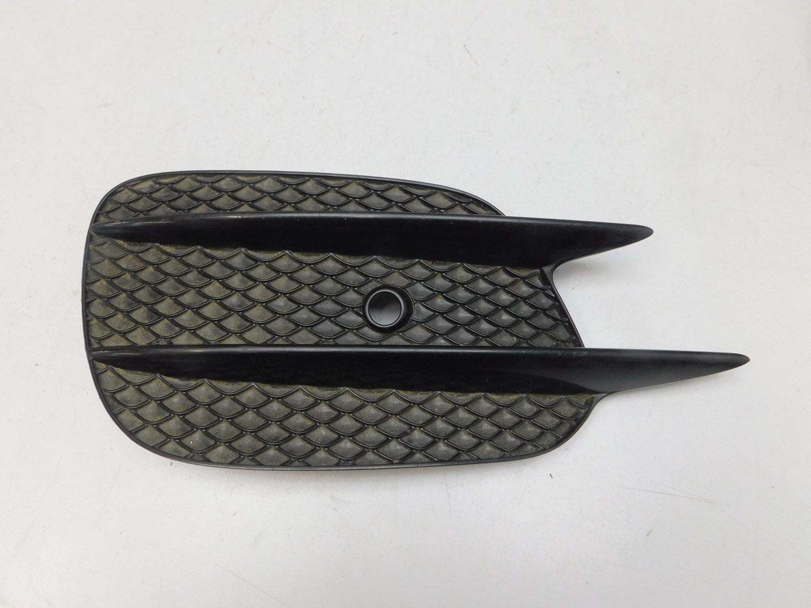 Решетка в бампер левая Mercedes-Benz E-Klasse W213 2016>