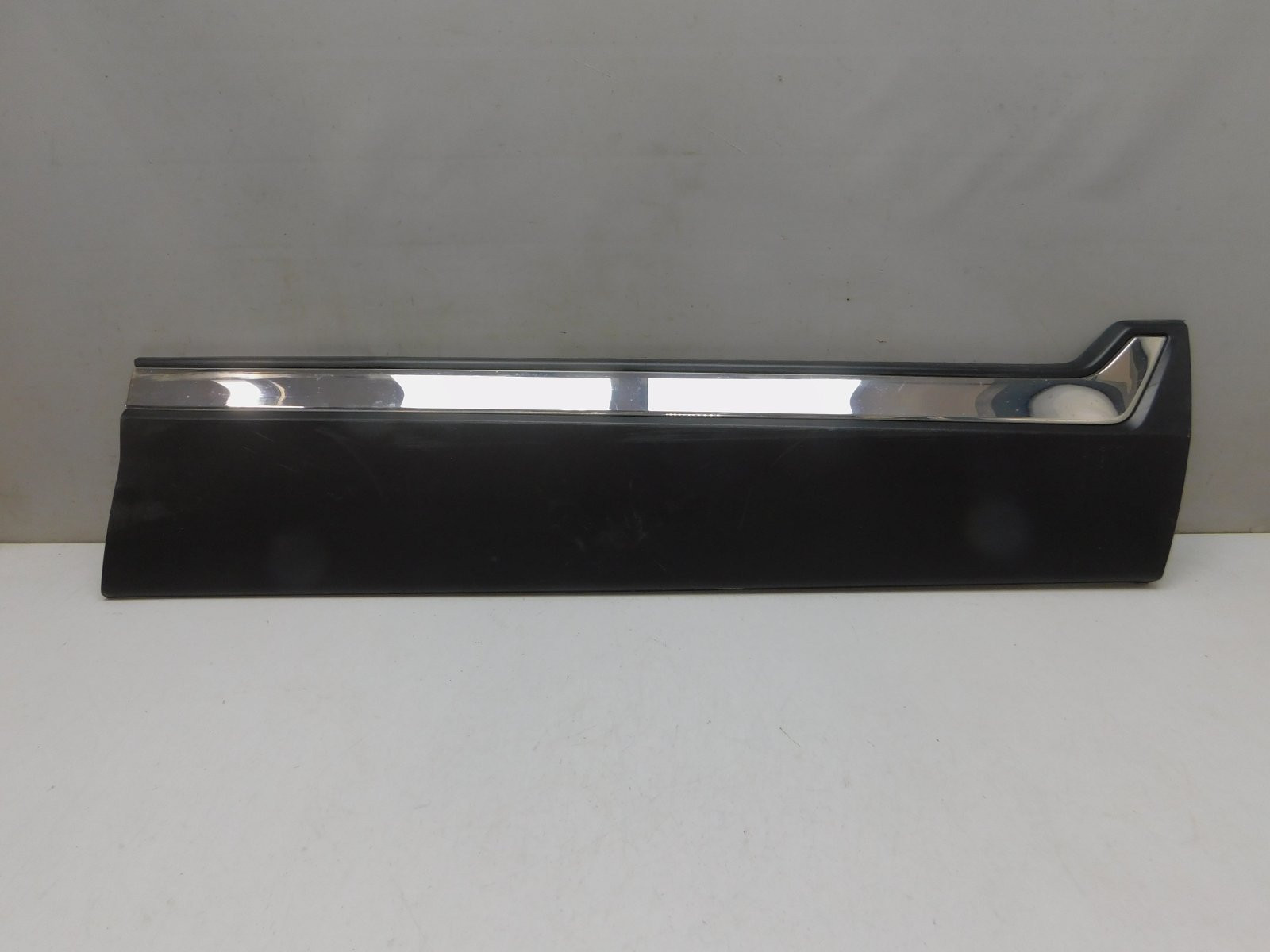 Накладка двери передней правой Honda CR-V 2017>