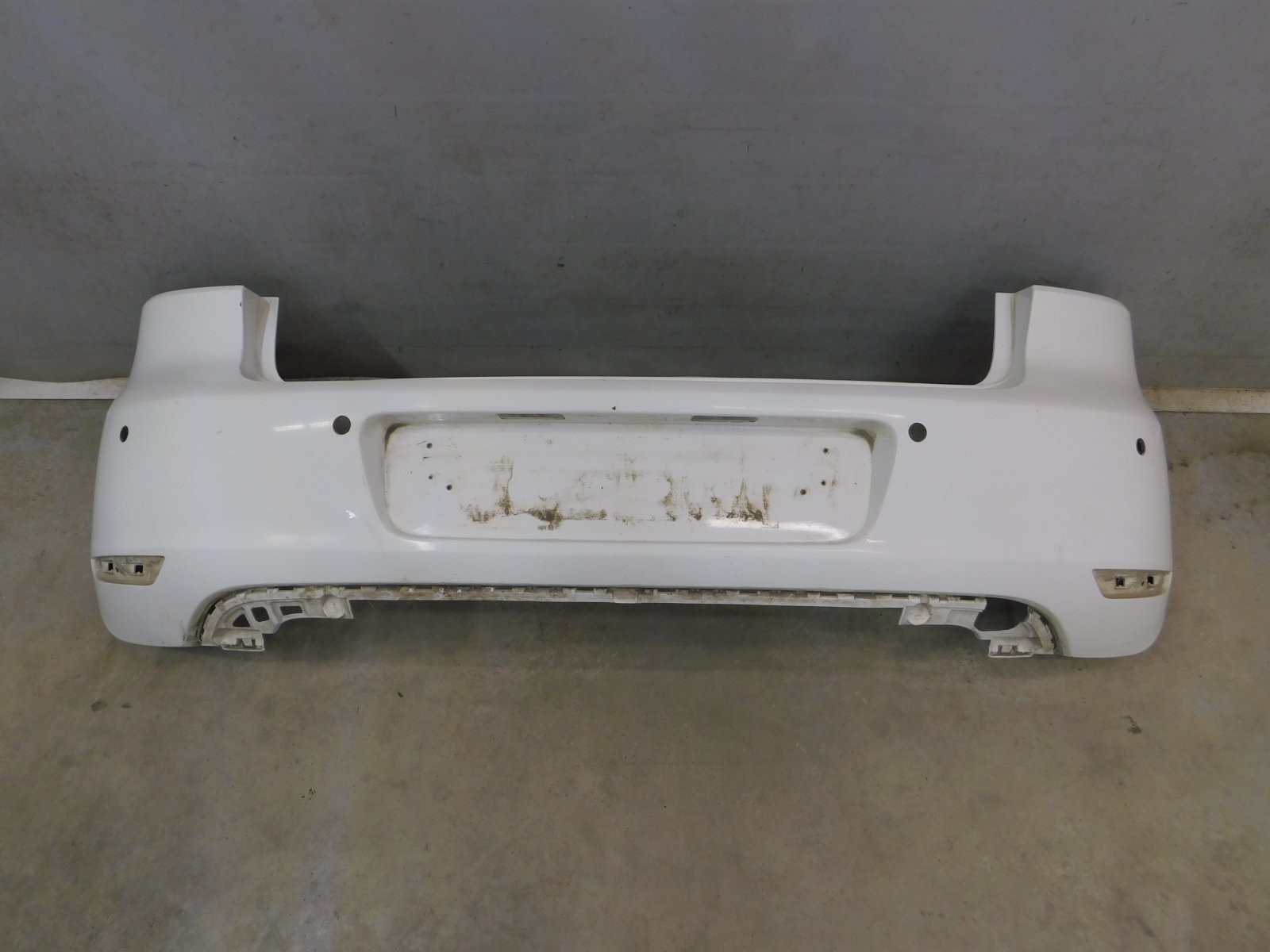 Бампер задний Volkswagen Golf VI 2009-2013