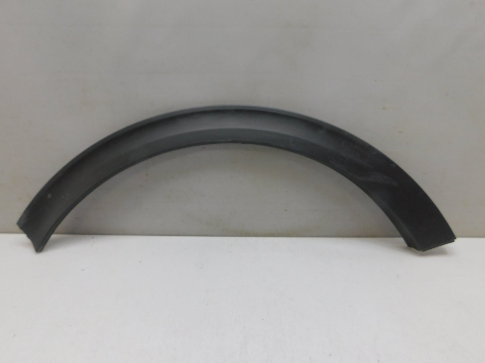 Накладка крыла заднего  правого Kia Sportage 2015>