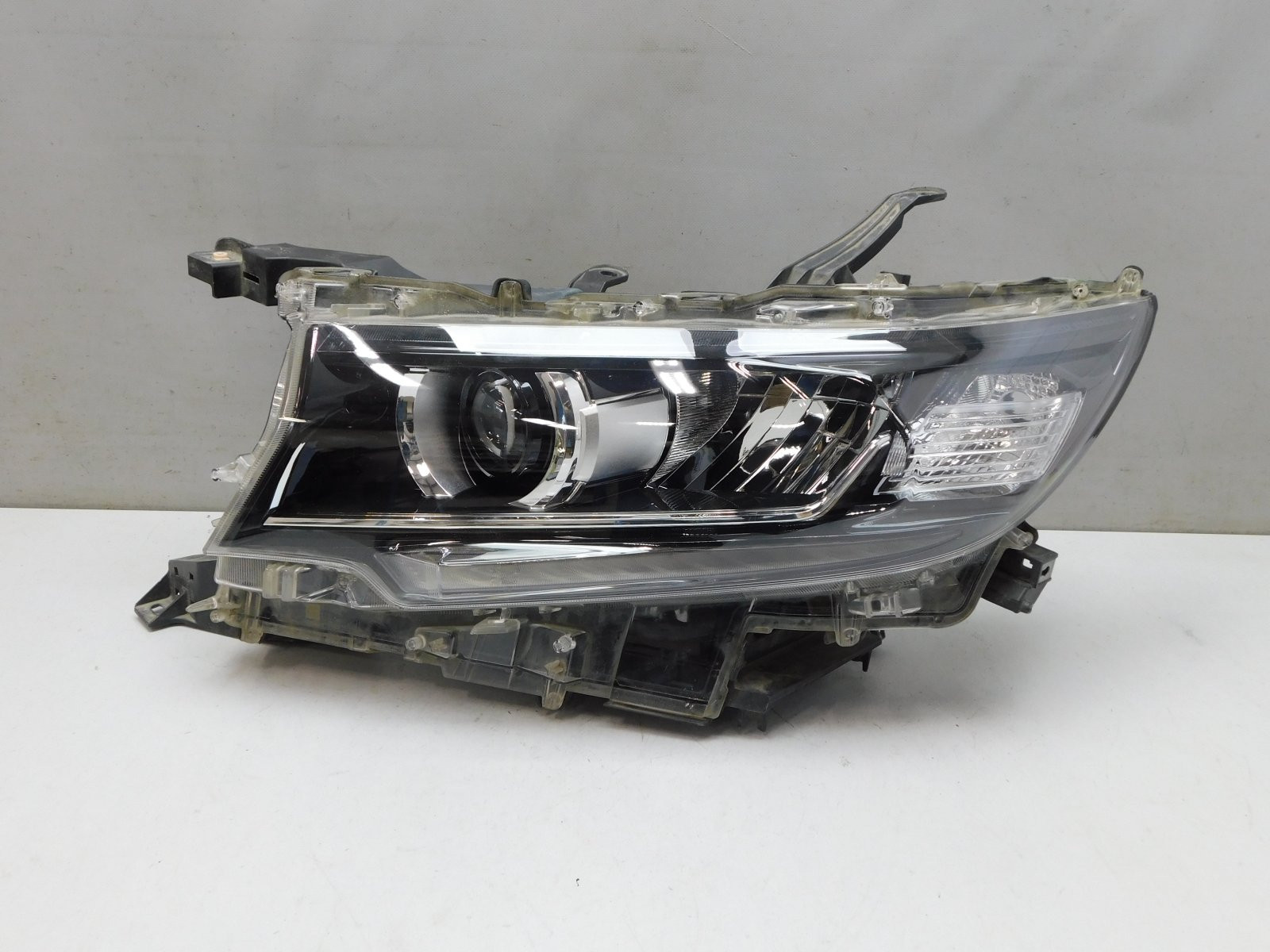 Фара левая Toyota Land Cruiser (150)/Prado 2009>