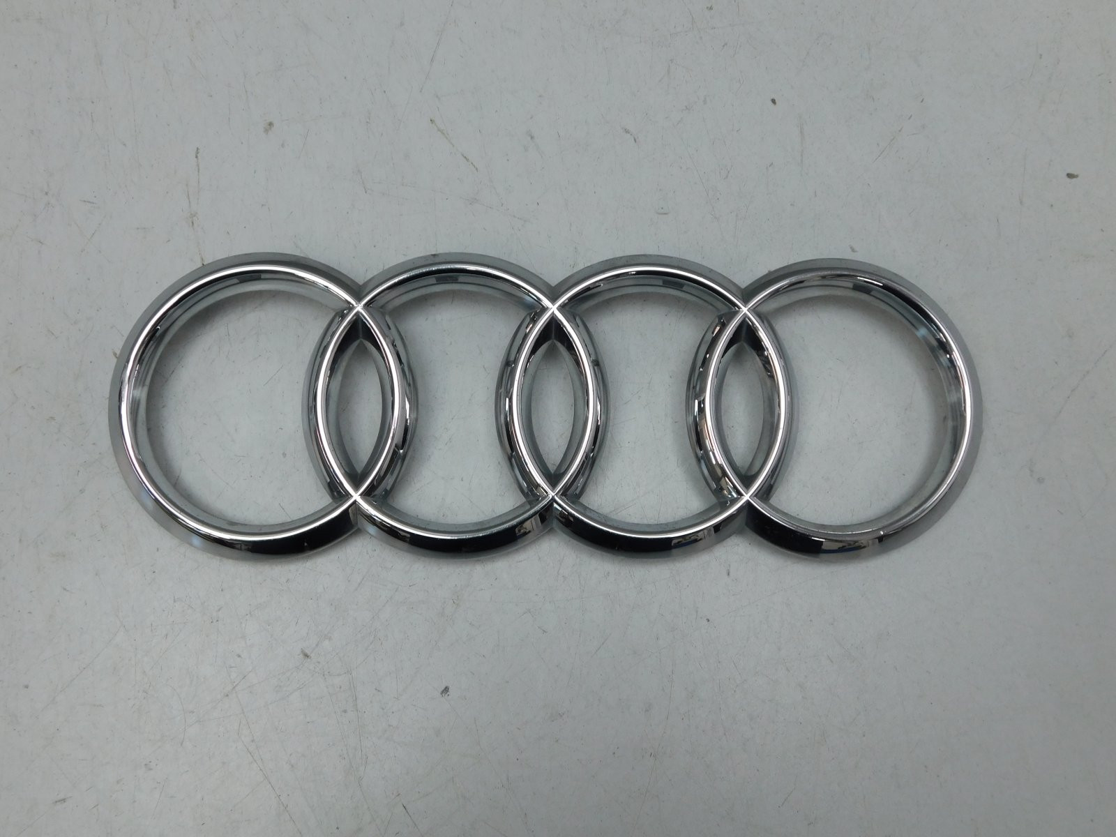 Эмблема Audi A8 [4H] 2011-2018