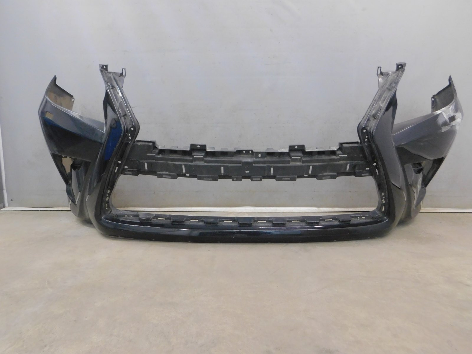 Бампер передний Lexus GX 460 2009>