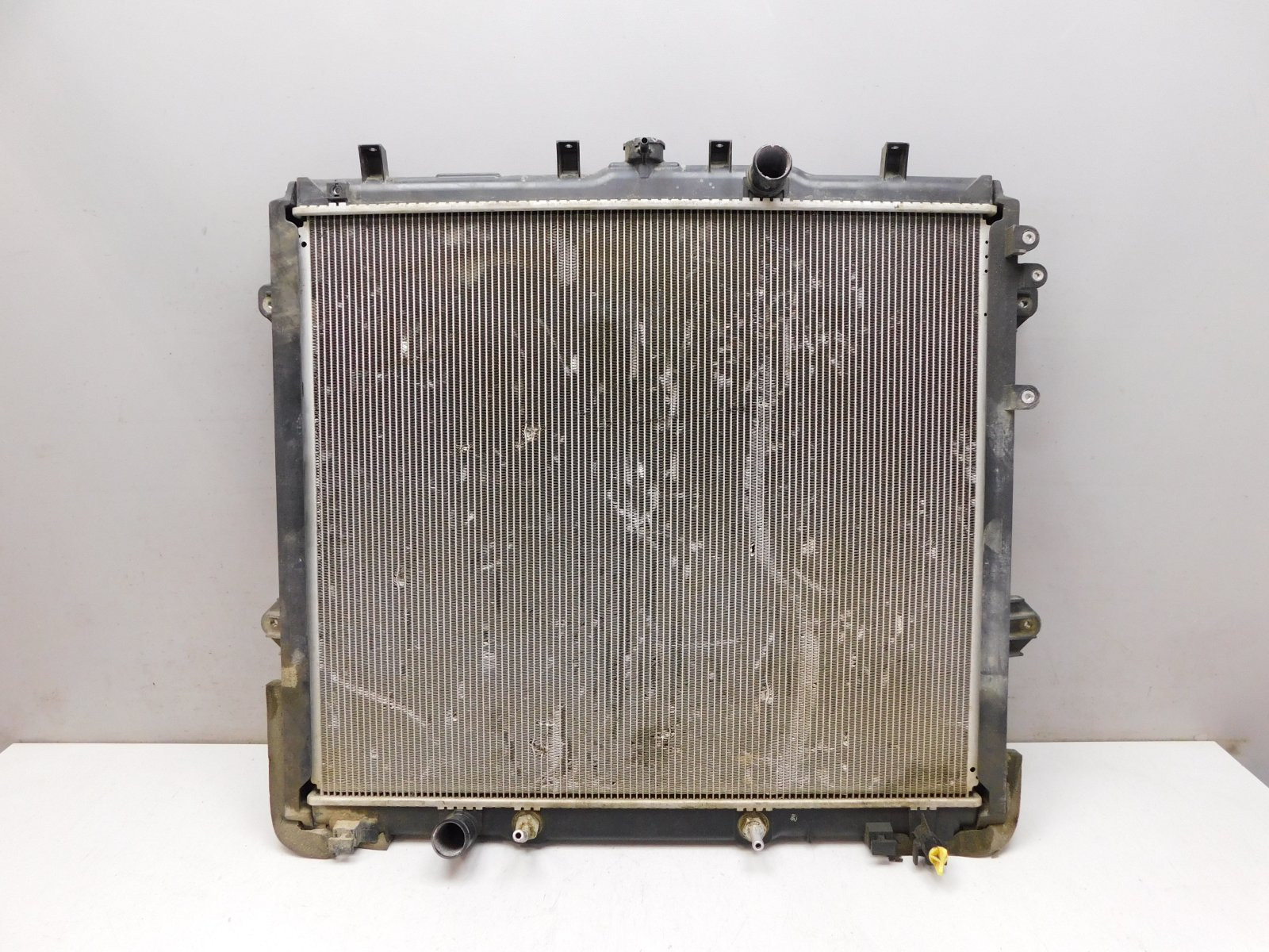 Радиатор охлаждения Toyota Land Cruiser (150)/Prado 2009>