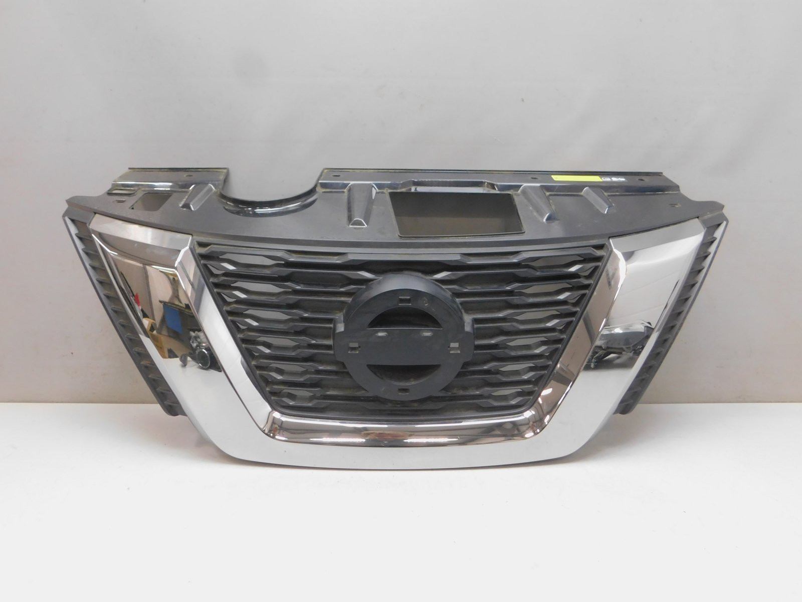 Решетка радиатора Nissan X-Trail (T32) 2014>