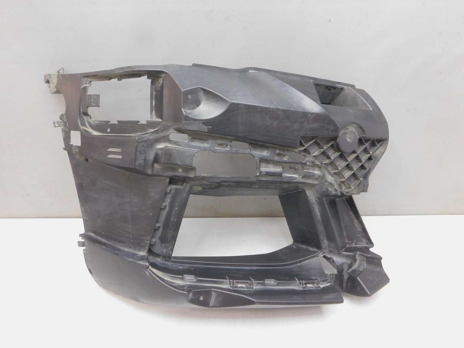 Кронштейн переднего бампера BMW 5-серия G30 2016>