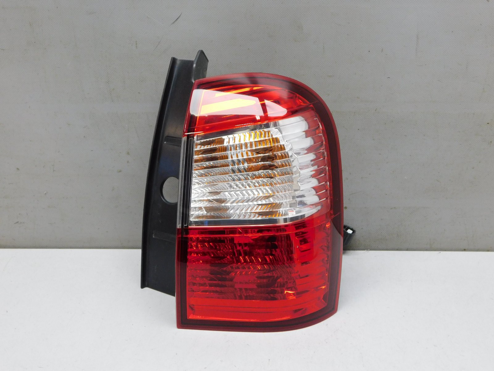 Фонарь задний наружный правый Nissan Terrano (D10) 2014>