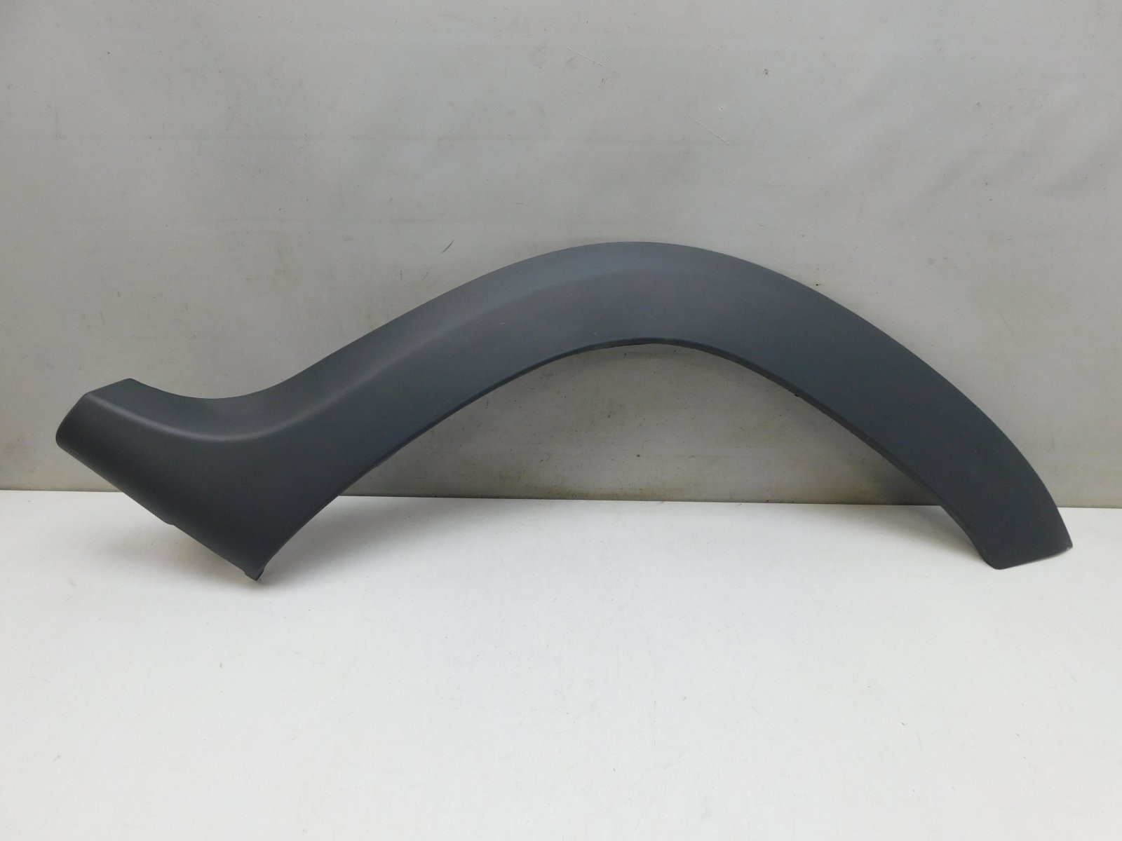 Накладка крыла заднего  левого Renault Duster 2011>