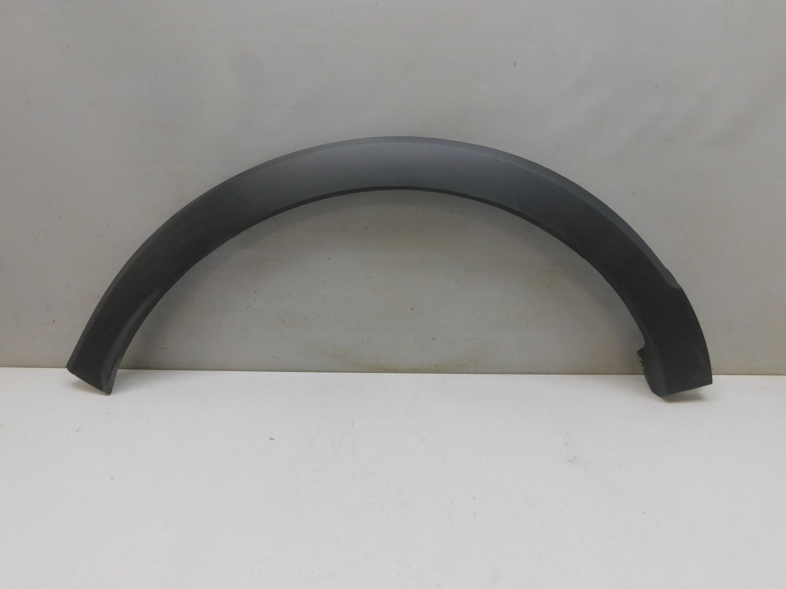 Накладка крыла заднего  правого Renault Kaptur 2016>