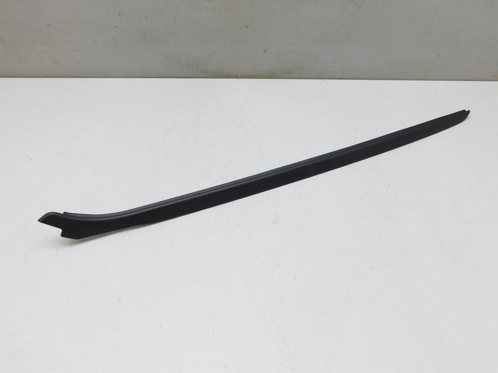 Молдинг лобового стекла BMW 3-серия F30 2011>