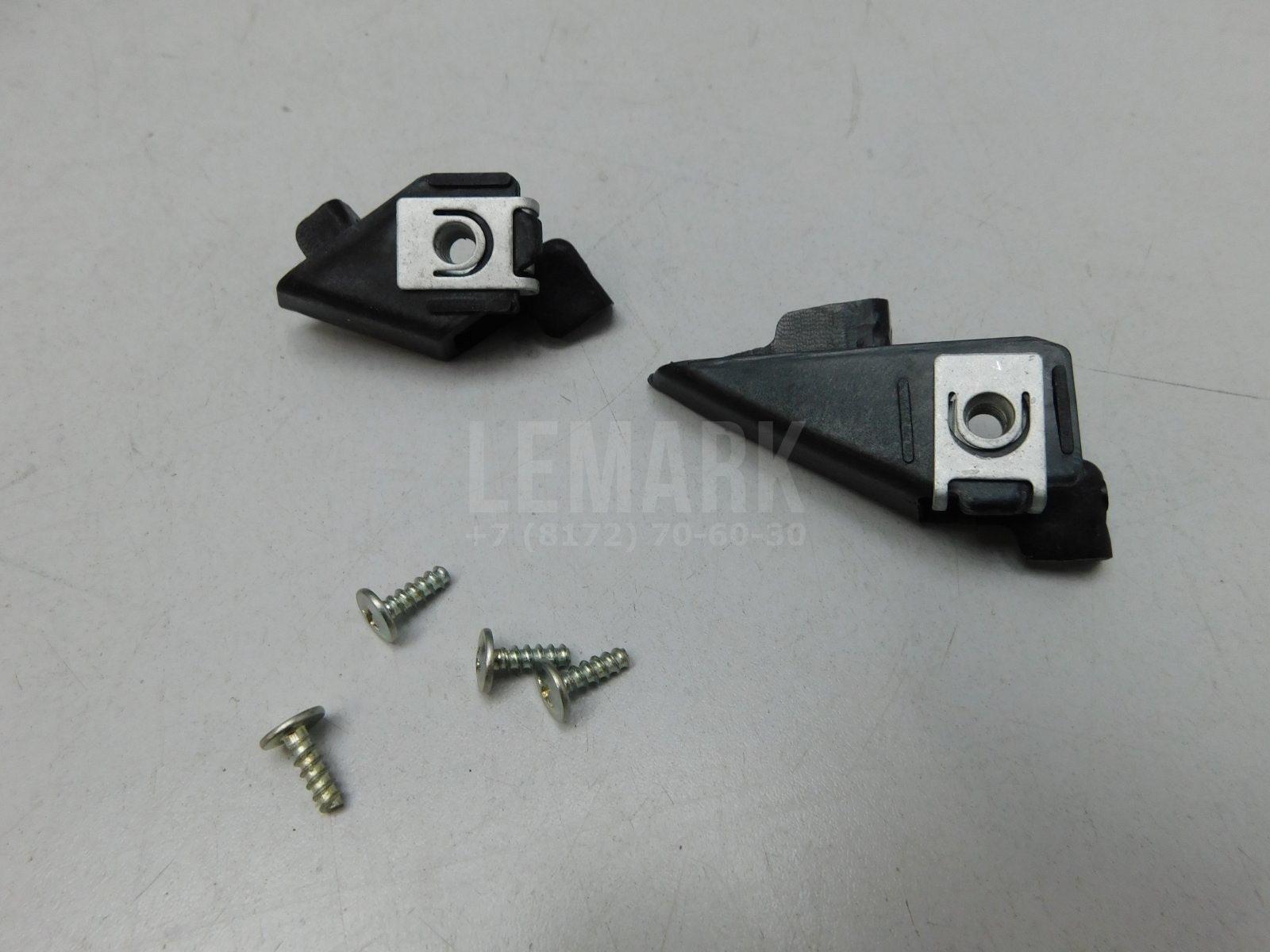 Крепеж фары Volkswagen Polo Sedan 2011-2020 Volkswagen 6R0998225