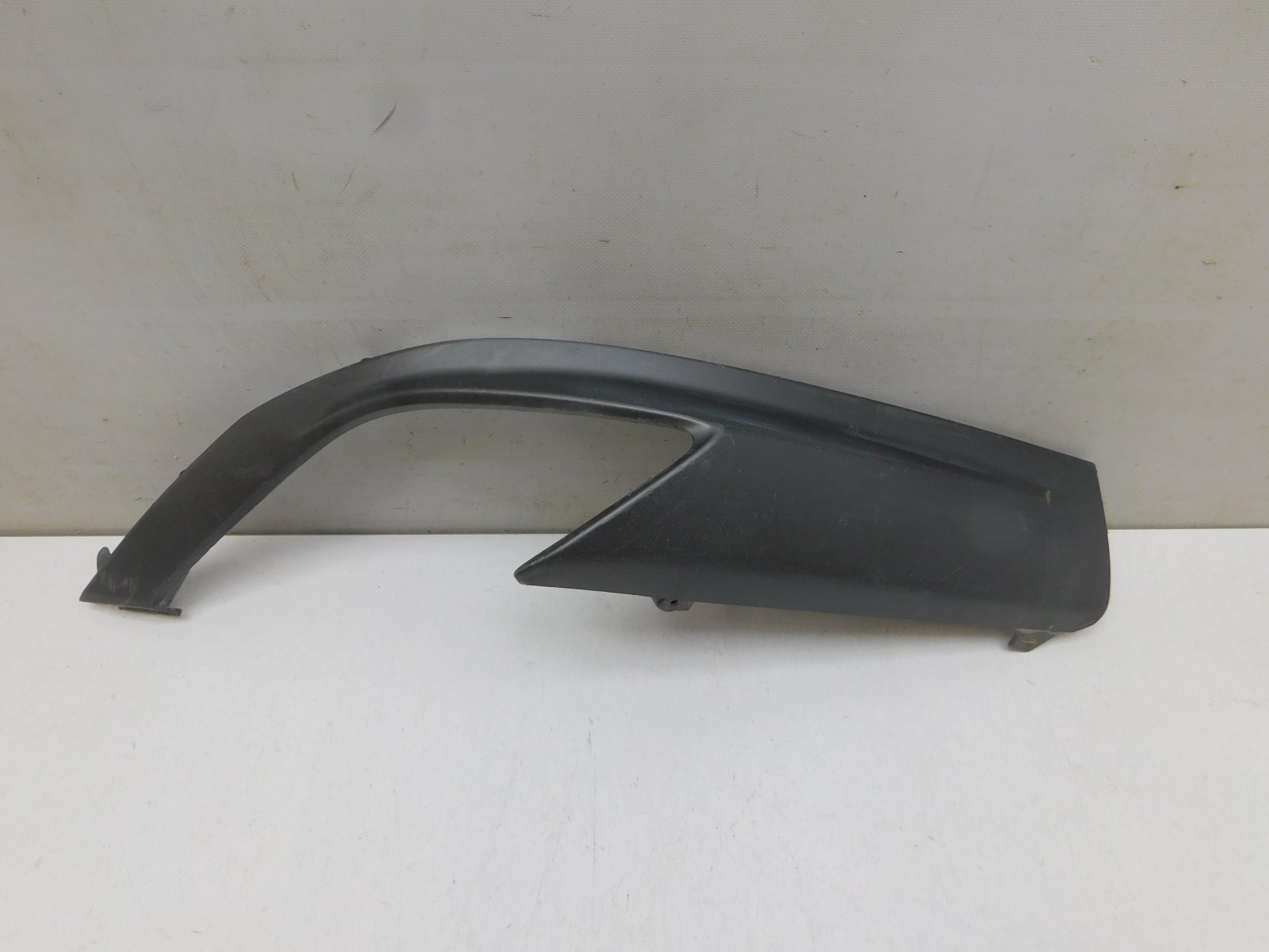 Накладка заднего бампера правая Lexus RX IV 2015>