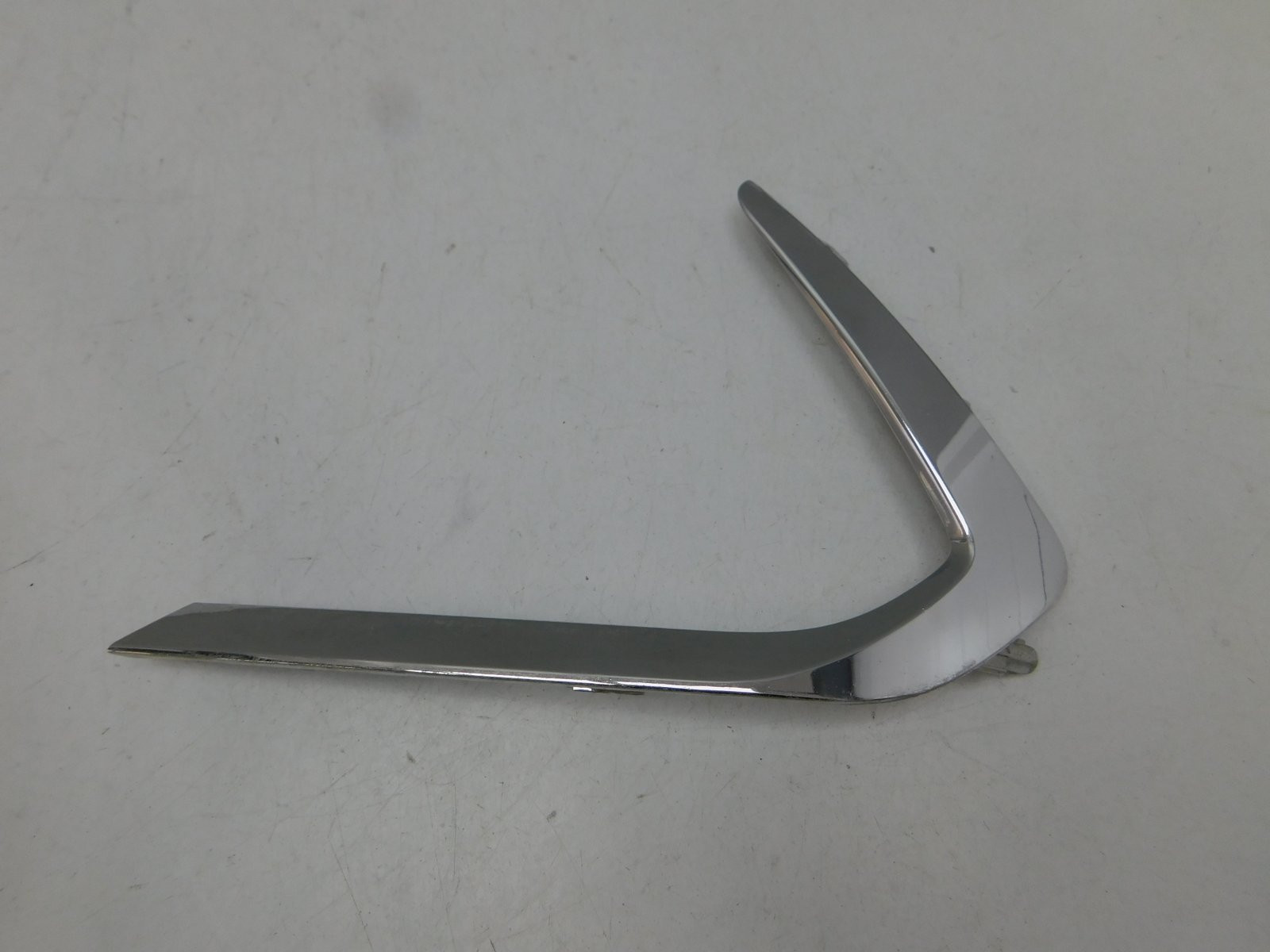 Молдинг переднего бампера Hyundai Sonata VIII 2019>