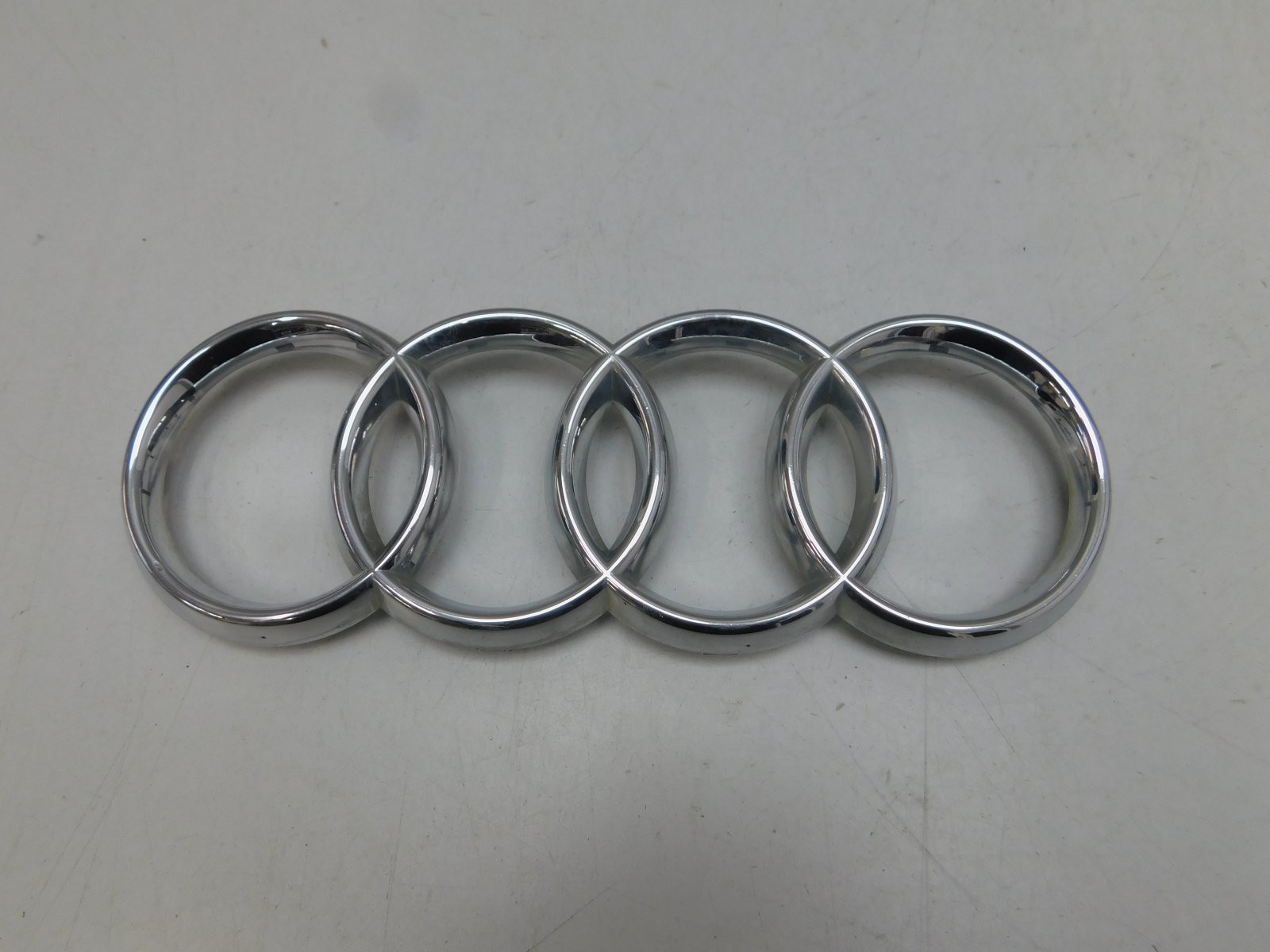 Эмблема Audi Q5 2008-2017