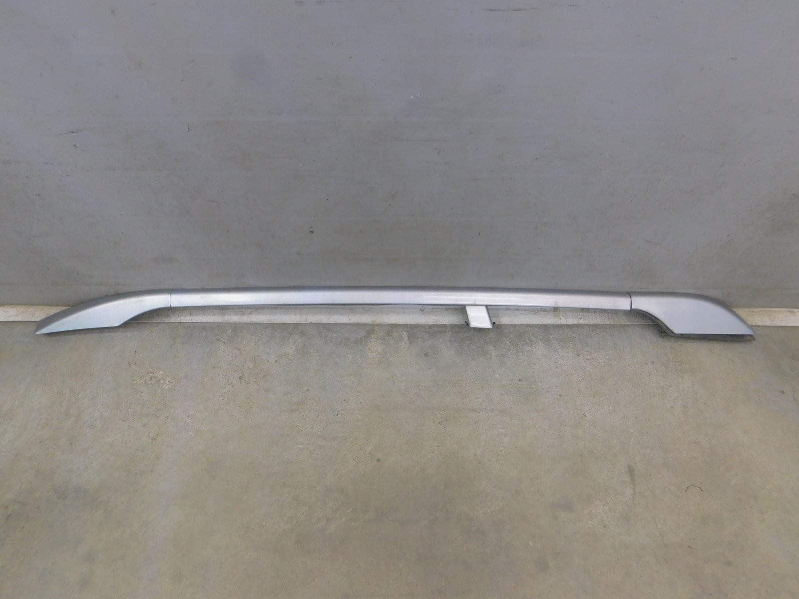 Рейлинг левый (планка на крышу) Mitsubishi Outlander XL (CW) 2006-2012