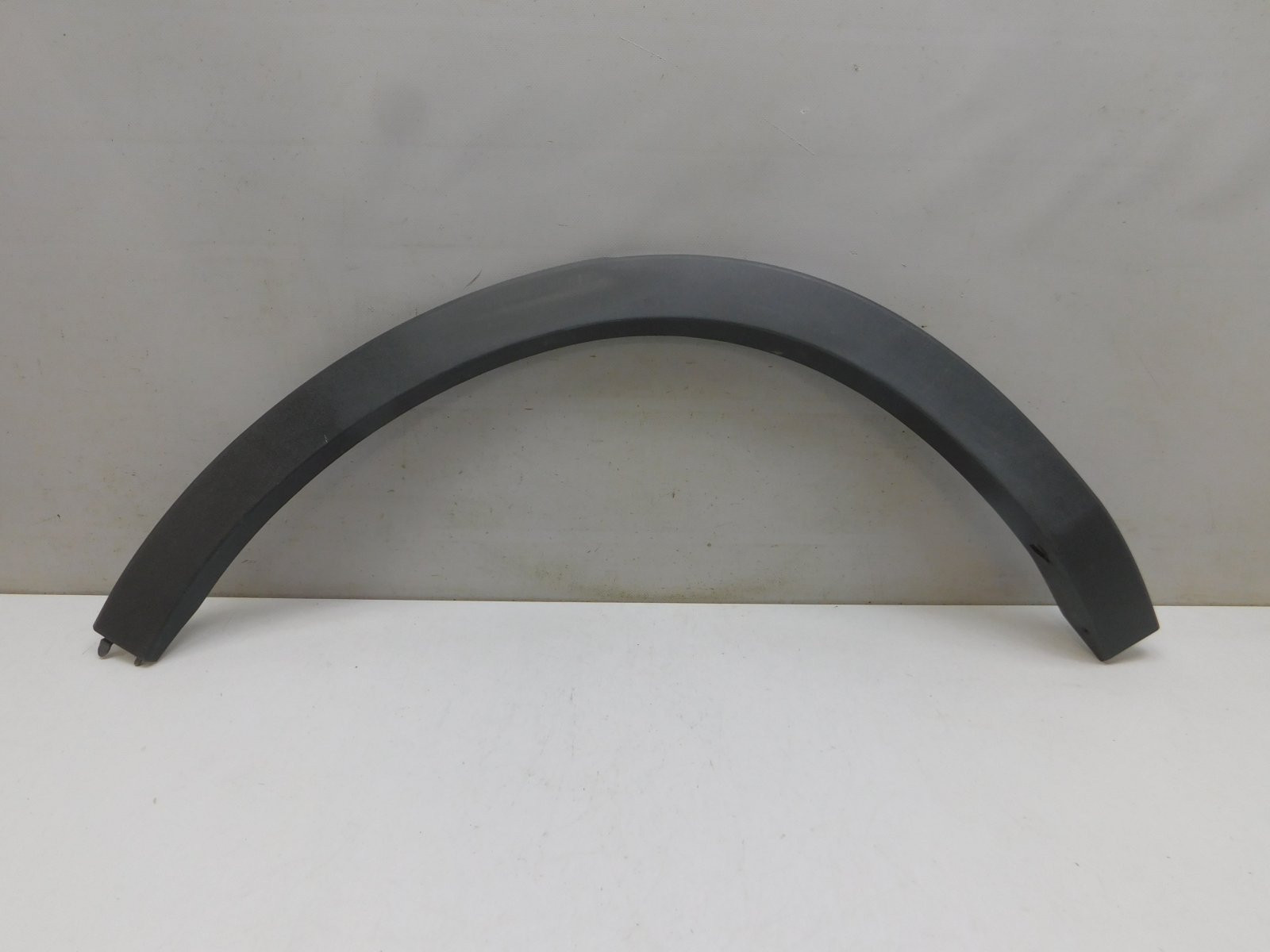 Накладка крыла заднего  правого Volvo XC40 2017>