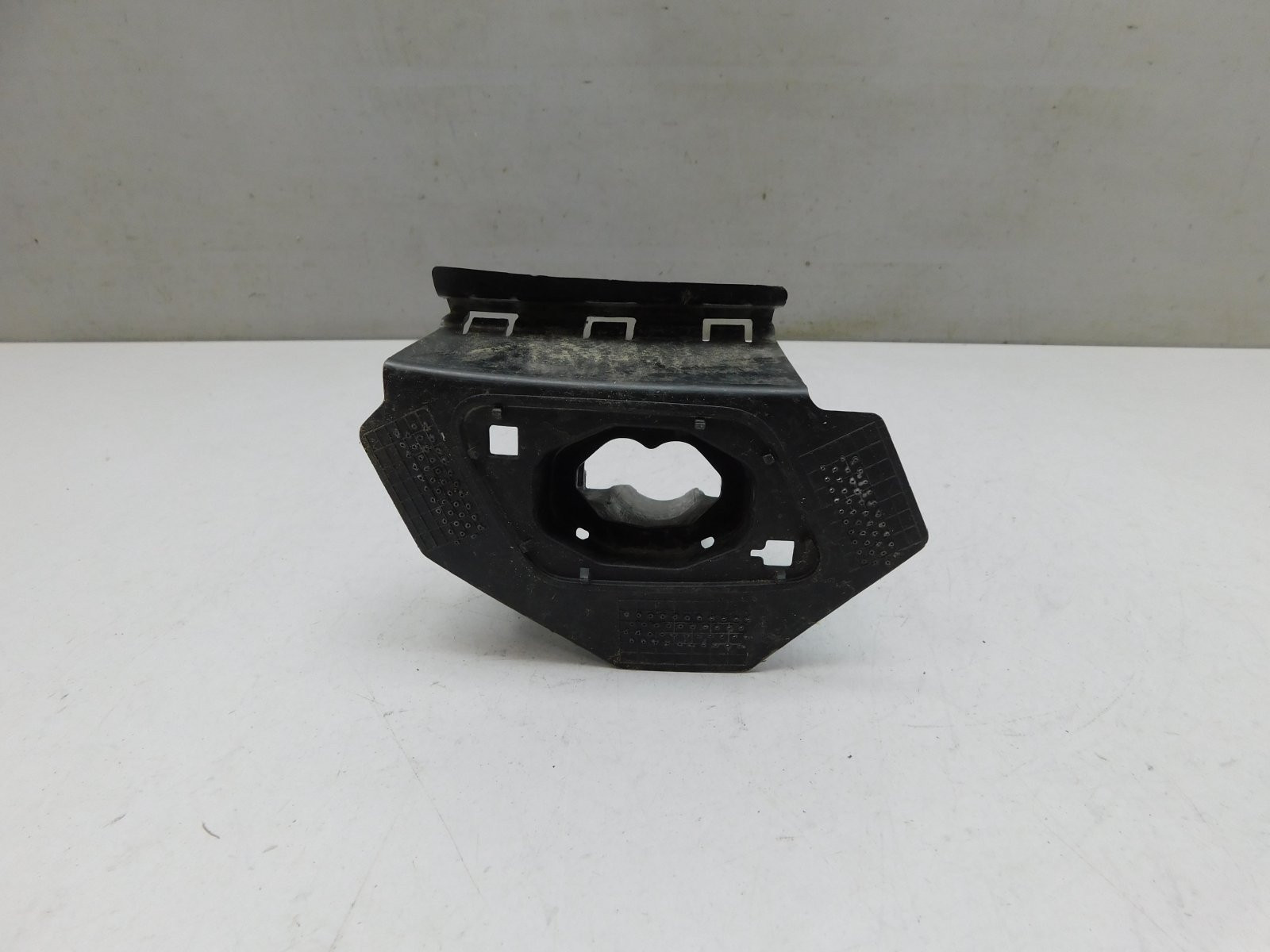 Кронштейн форсунки омывателя фар Volkswagen Tiguan 2007-2017