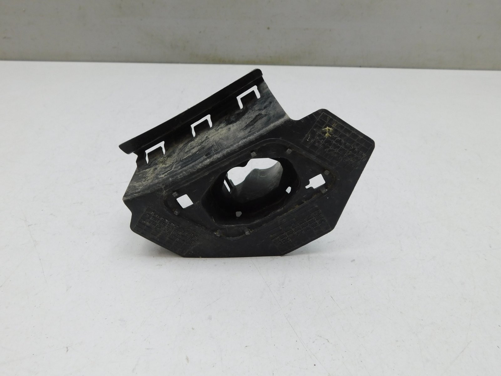 Кронштейн форсунки омывателя фар Volkswagen Tiguan 2007-2017