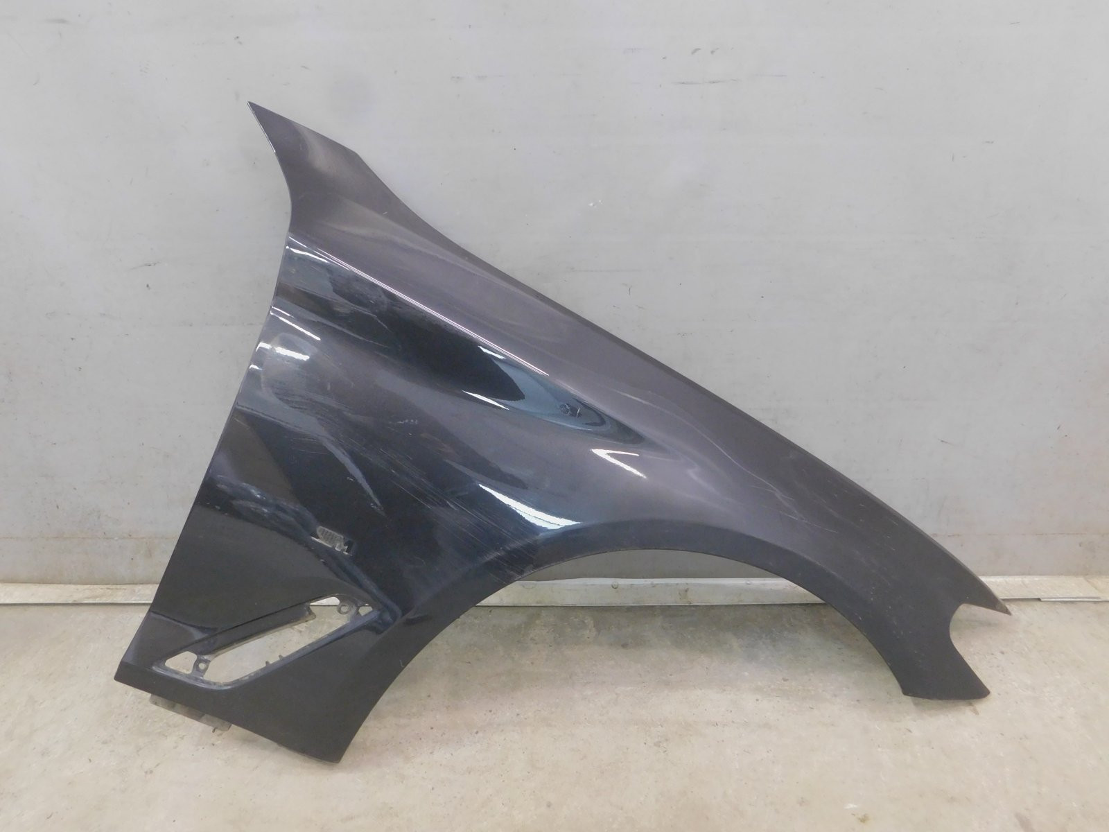 Крыло переднее правое BMW 5-серия G30 2016>