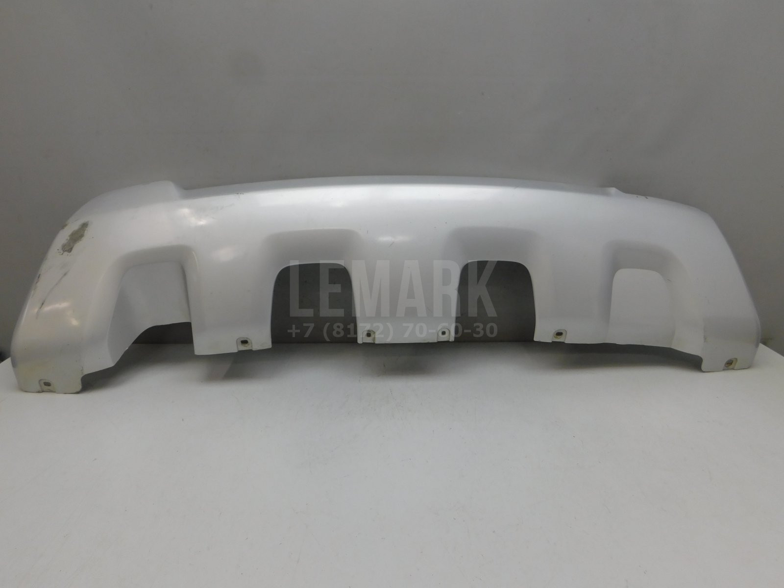 Накладка заднего бампера Renault Duster 2011> 850706023R