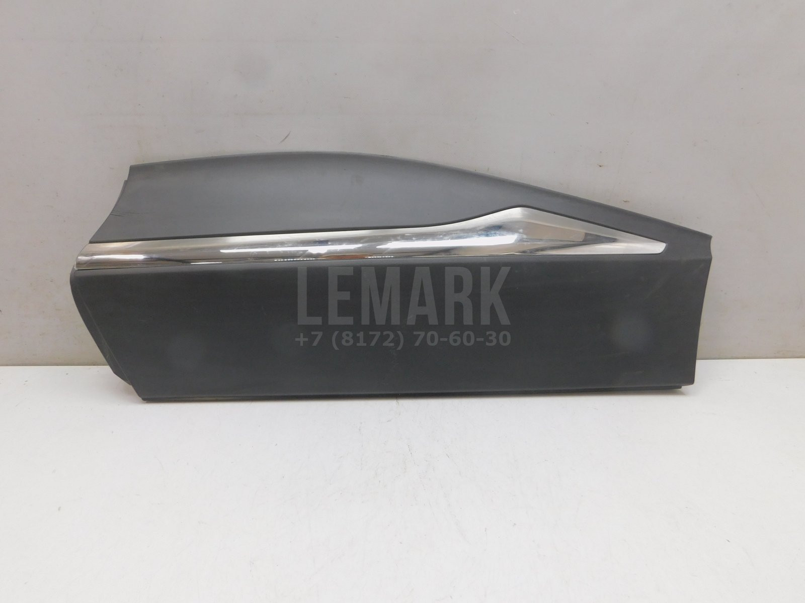 Накладка двери задней левой Renault Kaptur 2016> 828216149R