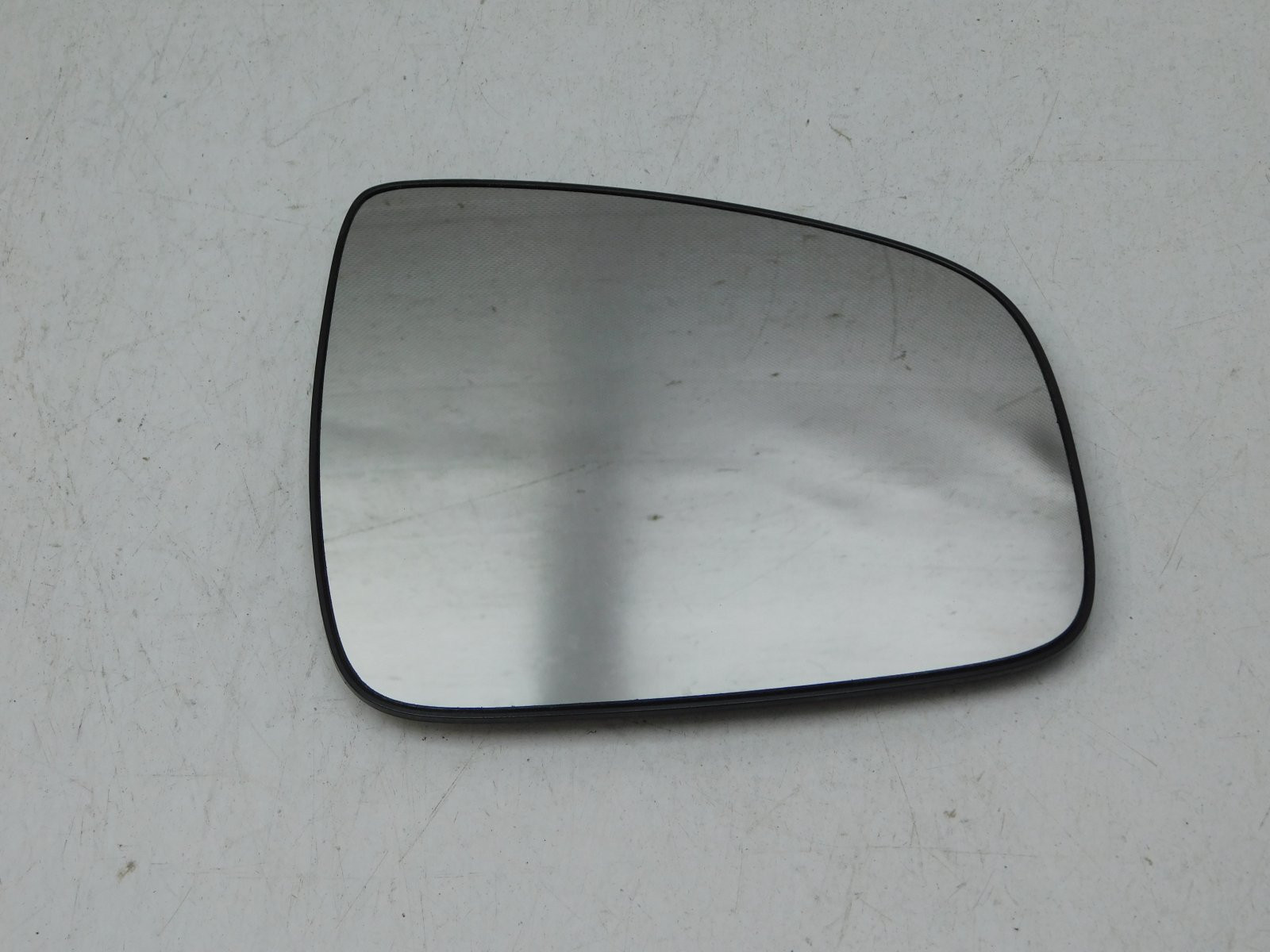 Стекло зеркала правого Renault Logan II 2014>