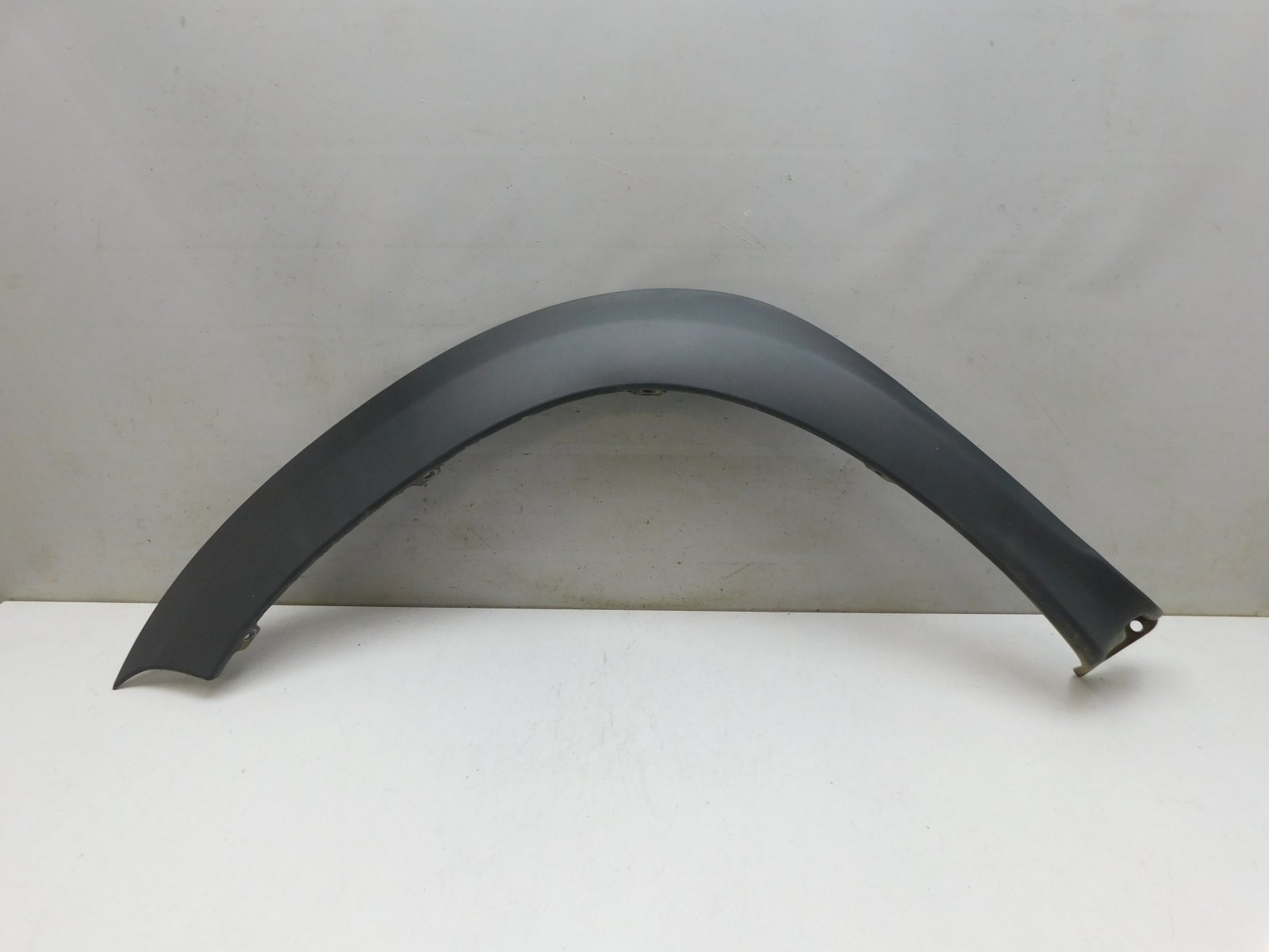 Накладка крыла переднего левого Renault Duster 2011>