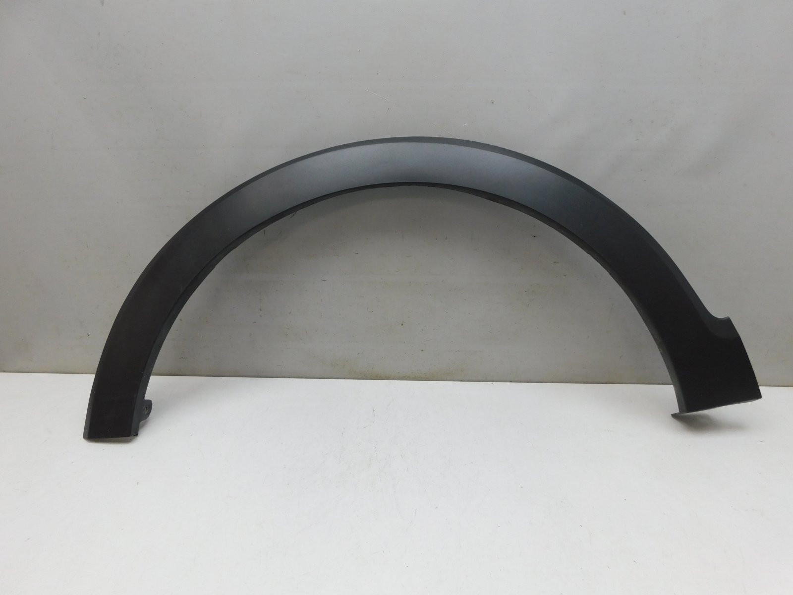 Накладка крыла переднего левого Renault Kaptur 2016>