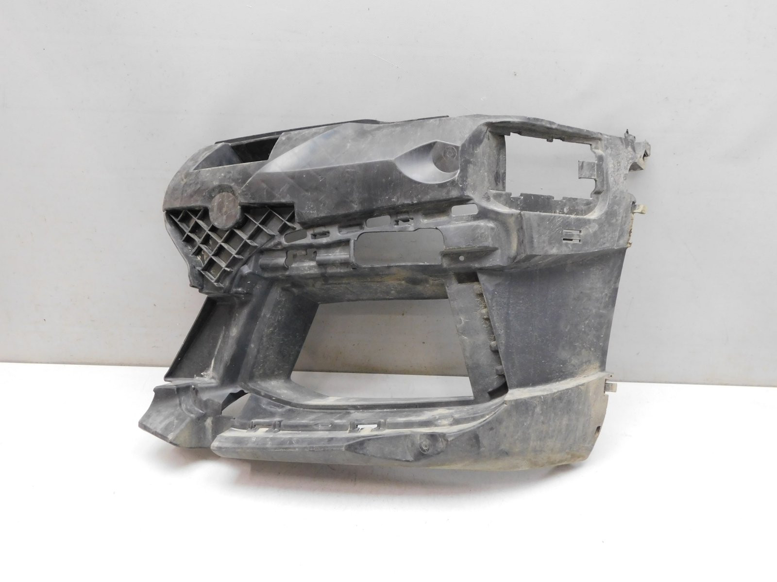 Кронштейн переднего бампера BMW 5-серия G30 2016>