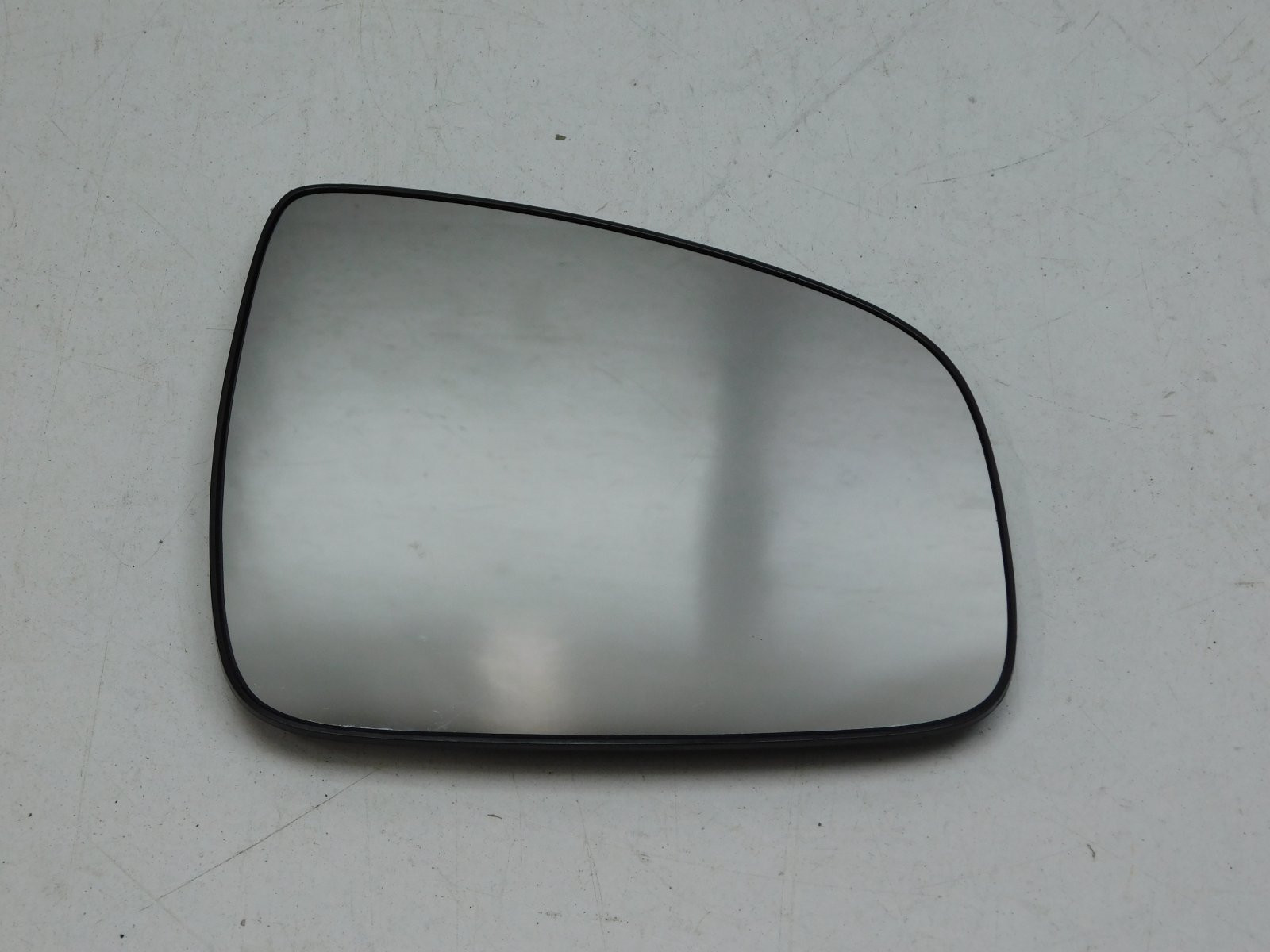 Стекло зеркала правого Renault Logan II 2014>