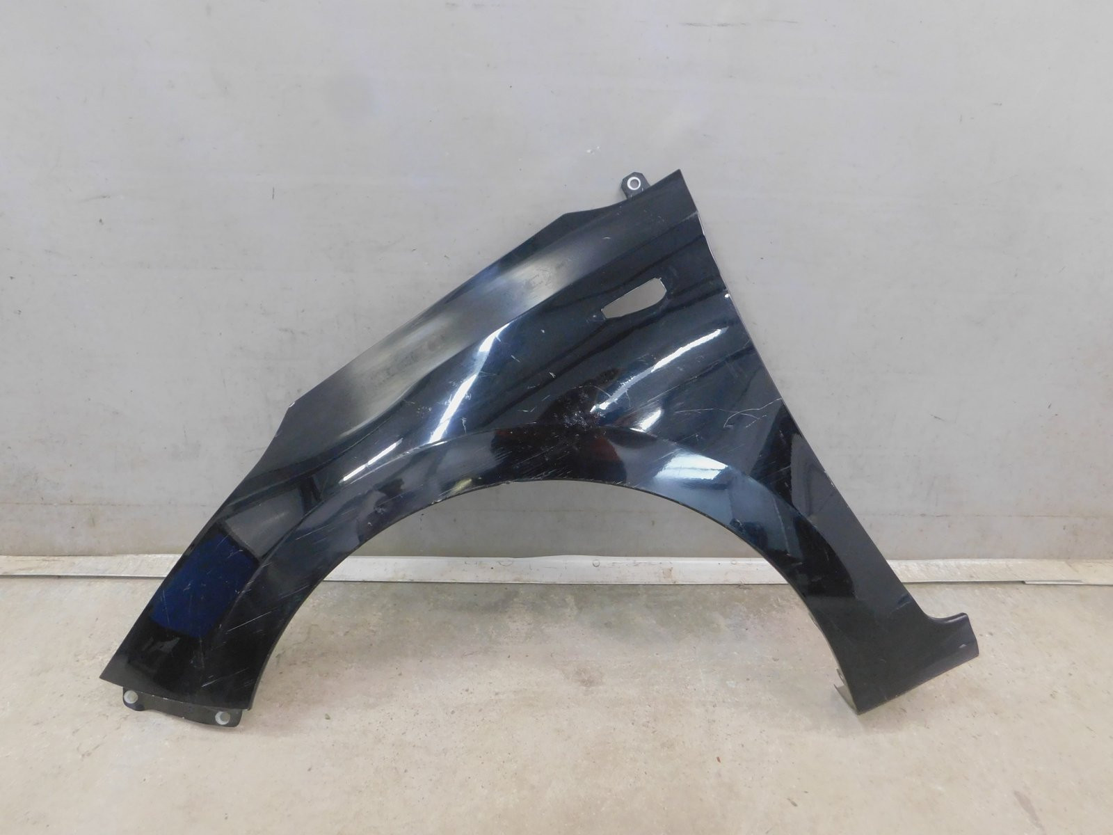 Крыло переднее левое Hyundai Solaris 2017>