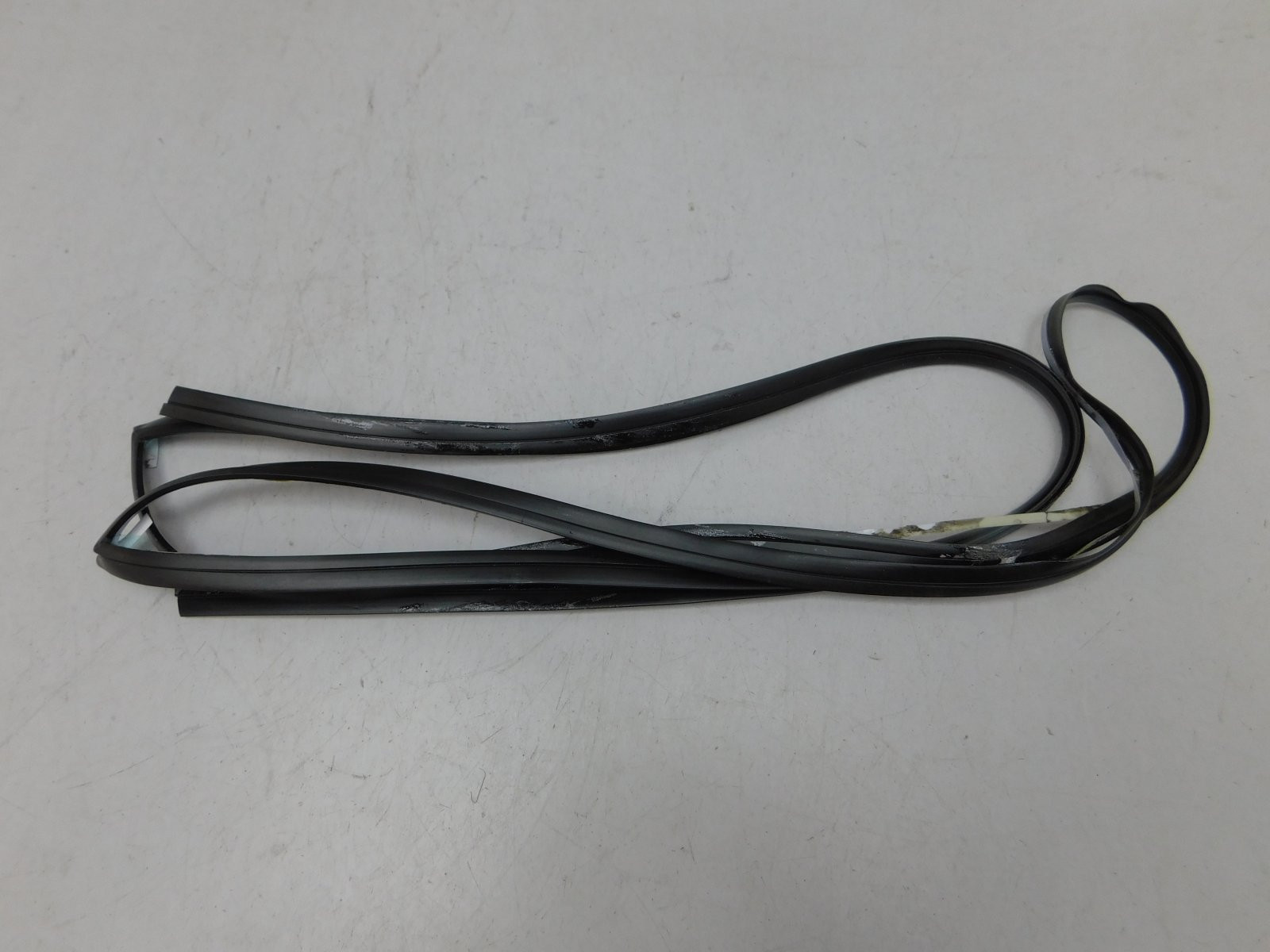 Молдинг заднего стекла Mazda 6 (GH) 2007-2013