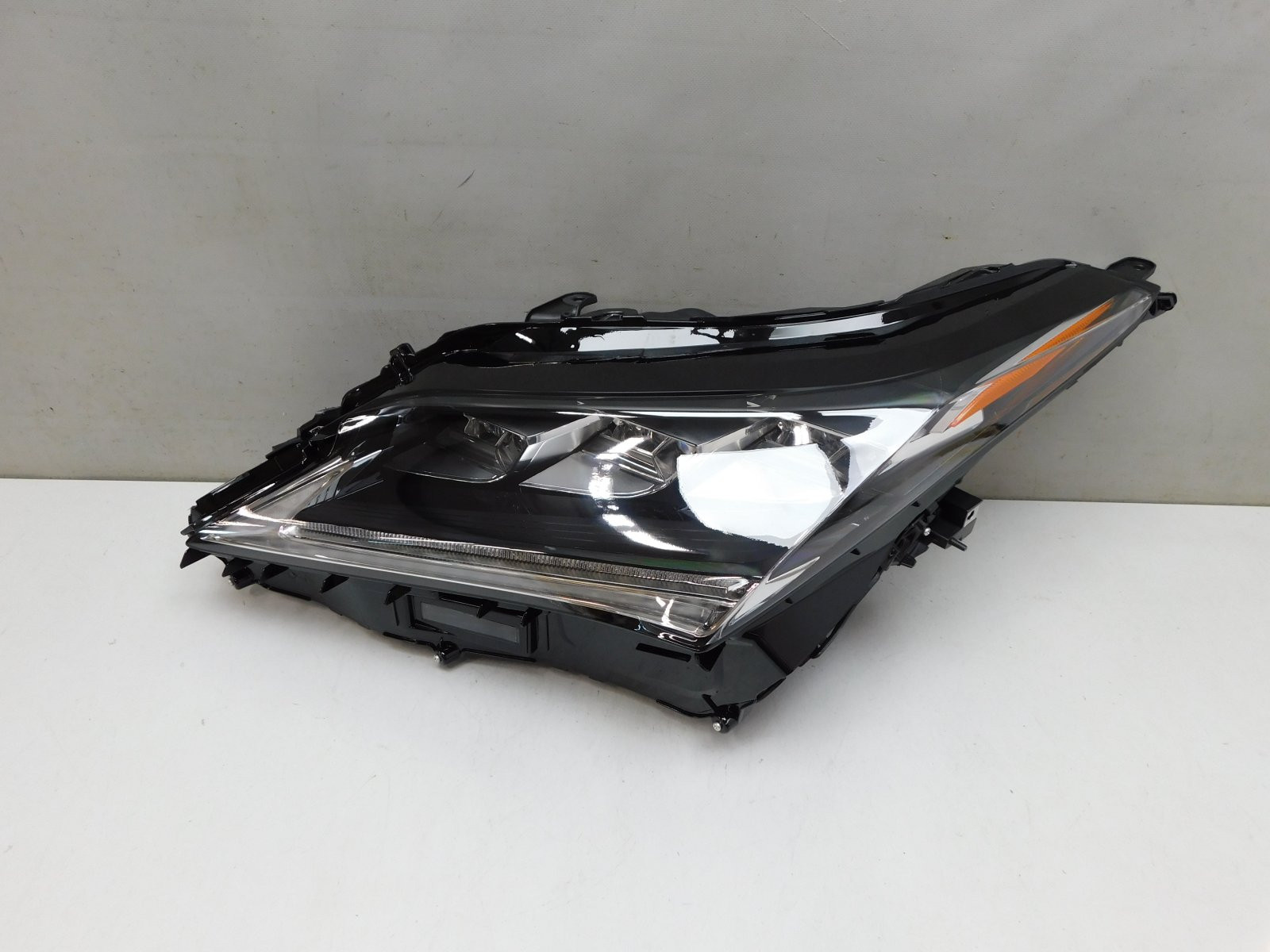 Фара левая Lexus RX IV 2015>