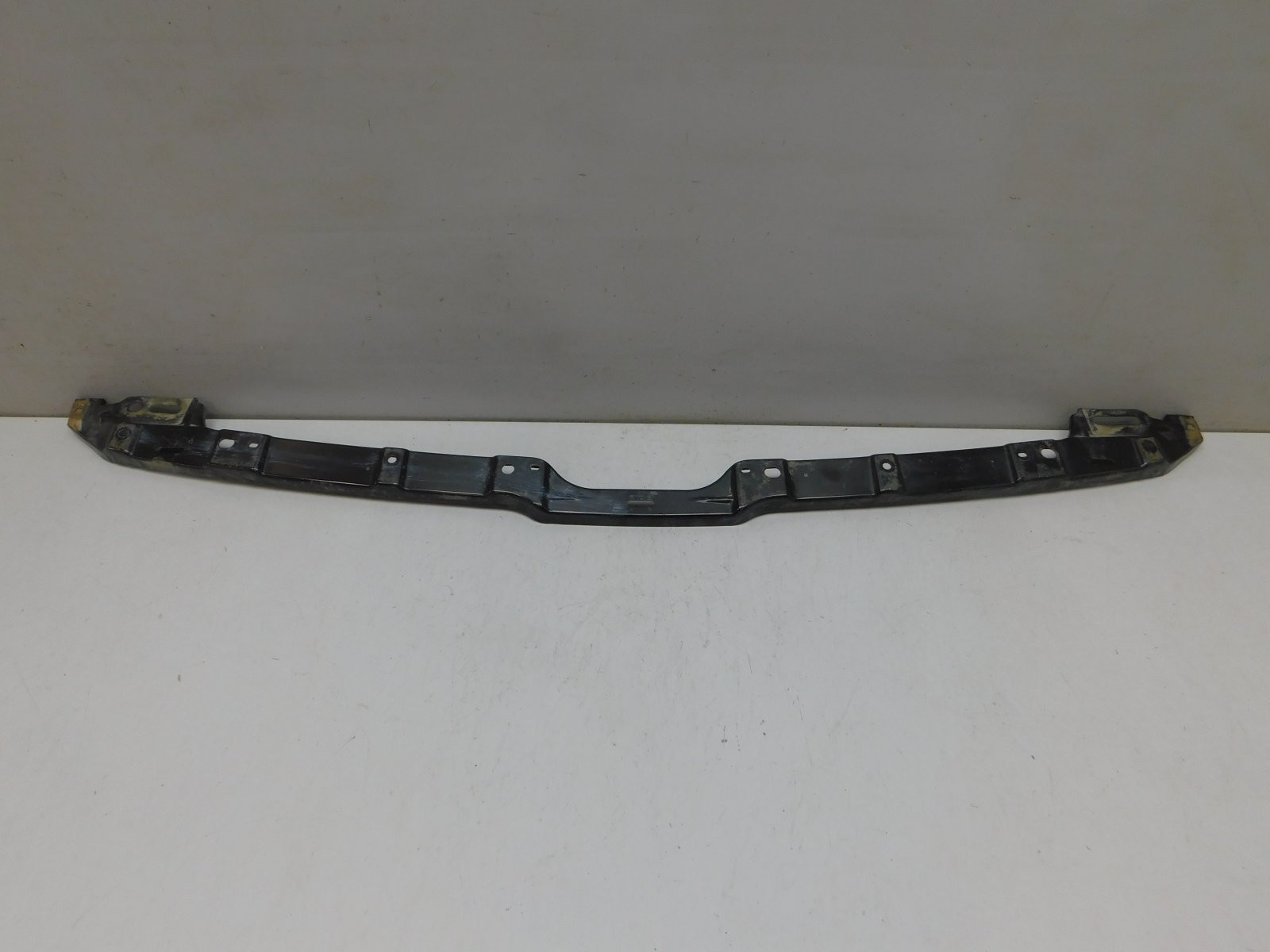 Кронштейн решетки радиатора Mazda 6 (GJ/GL) 2013>