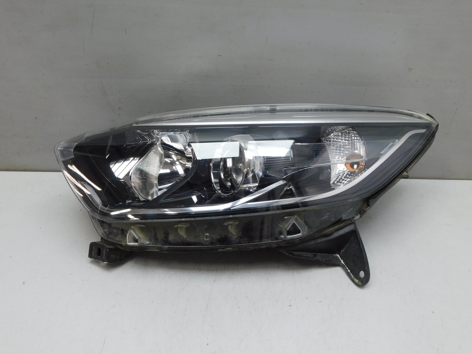 Фара левая Renault Kaptur 2016>