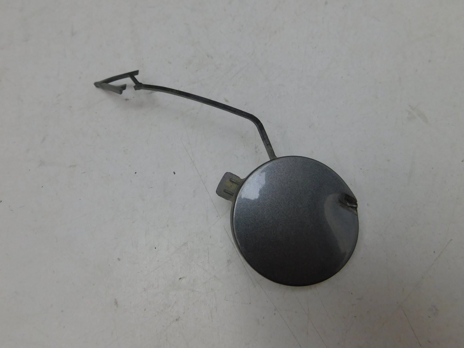 Заглушка буксировочного крюка Volkswagen Touareg 2018>