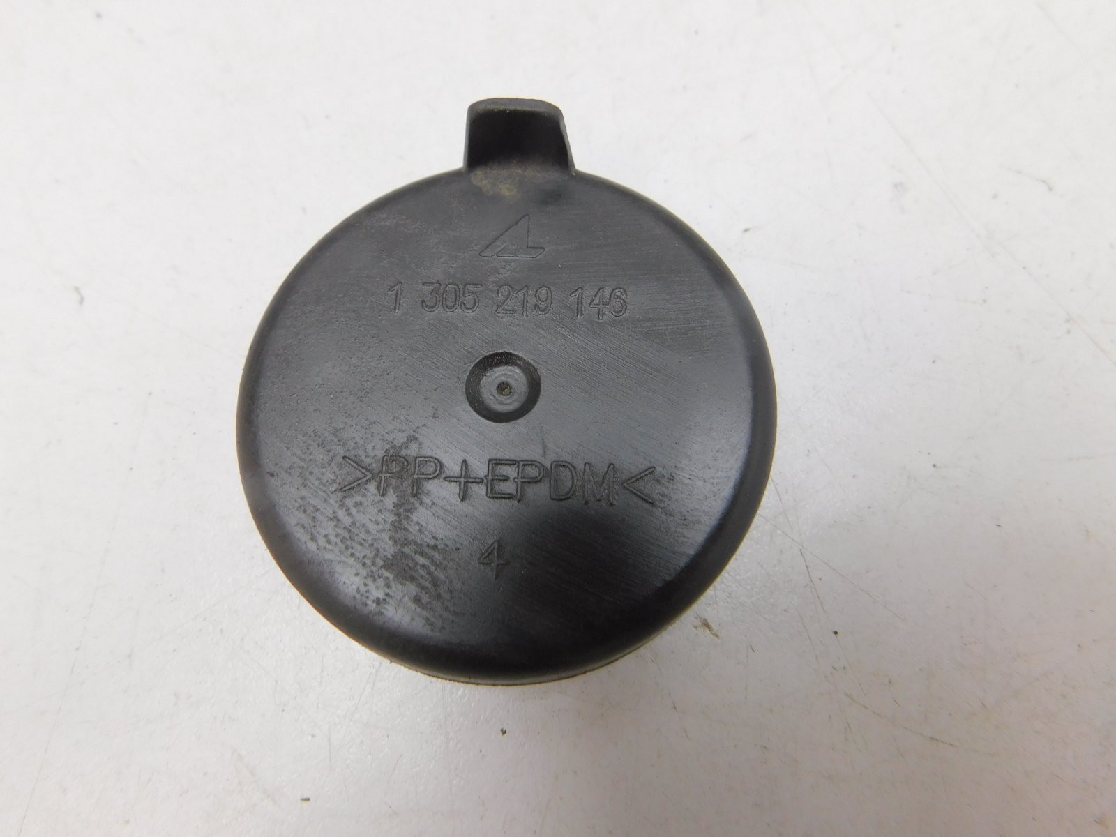 Крышка фары Renault Megane III 2009-2016