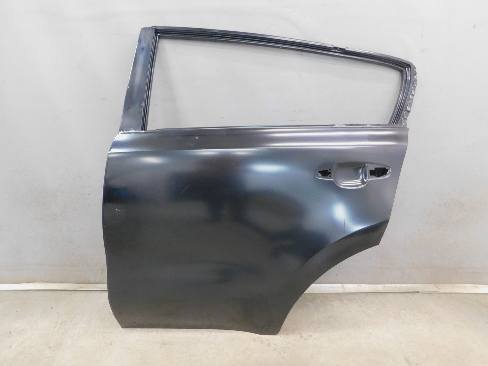 Дверь задняя левая Kia Sportage 2015>