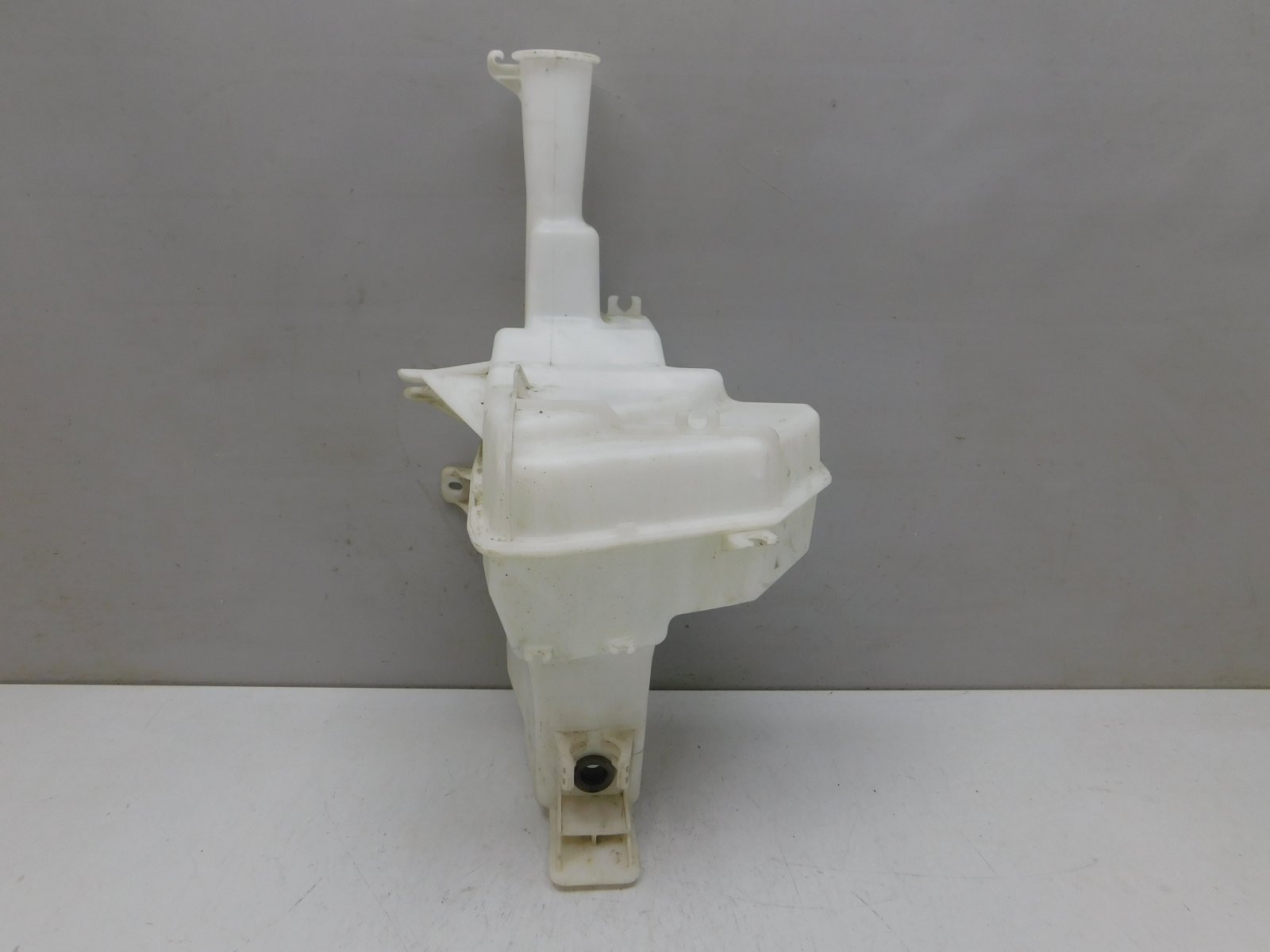 Бачок омывателя лобового стекла Hyundai Solaris 2017>