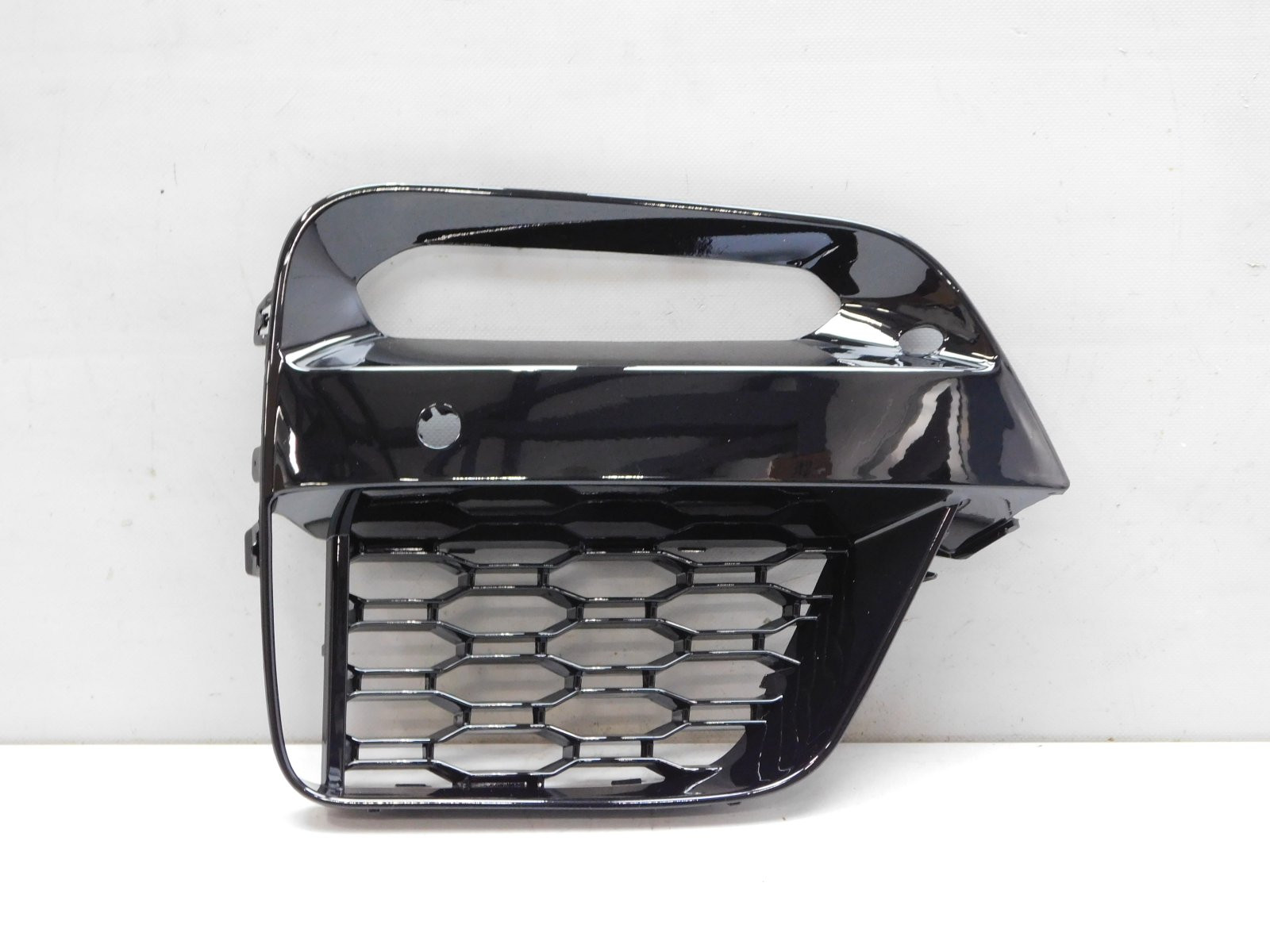 Решетка в бампер правая BMW X3 G01 2017>